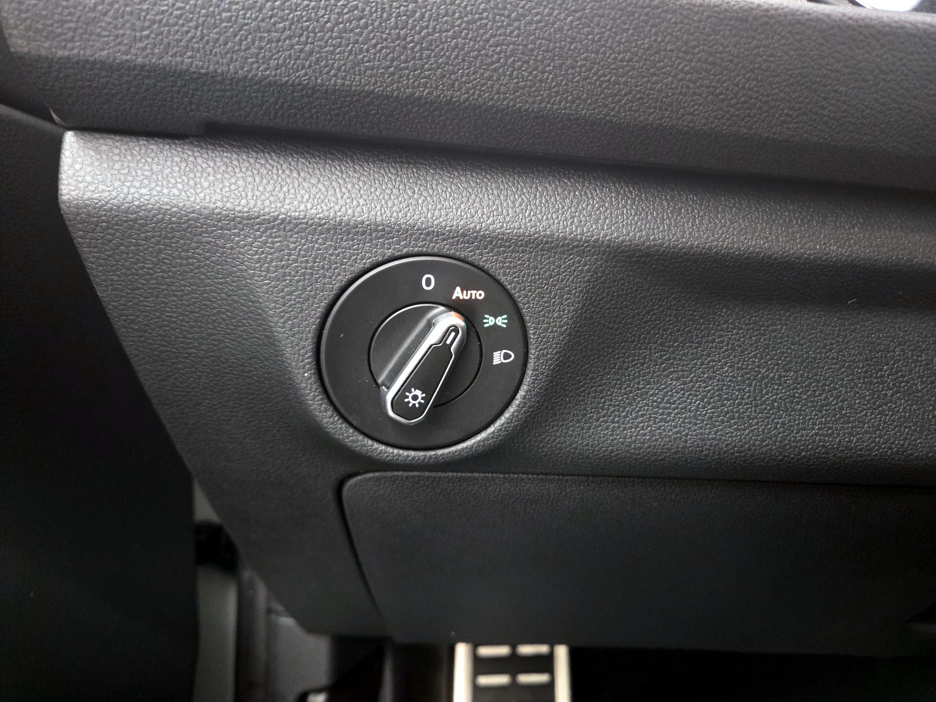 Thumbnail: 2024 Volkswagen Jetta - 13