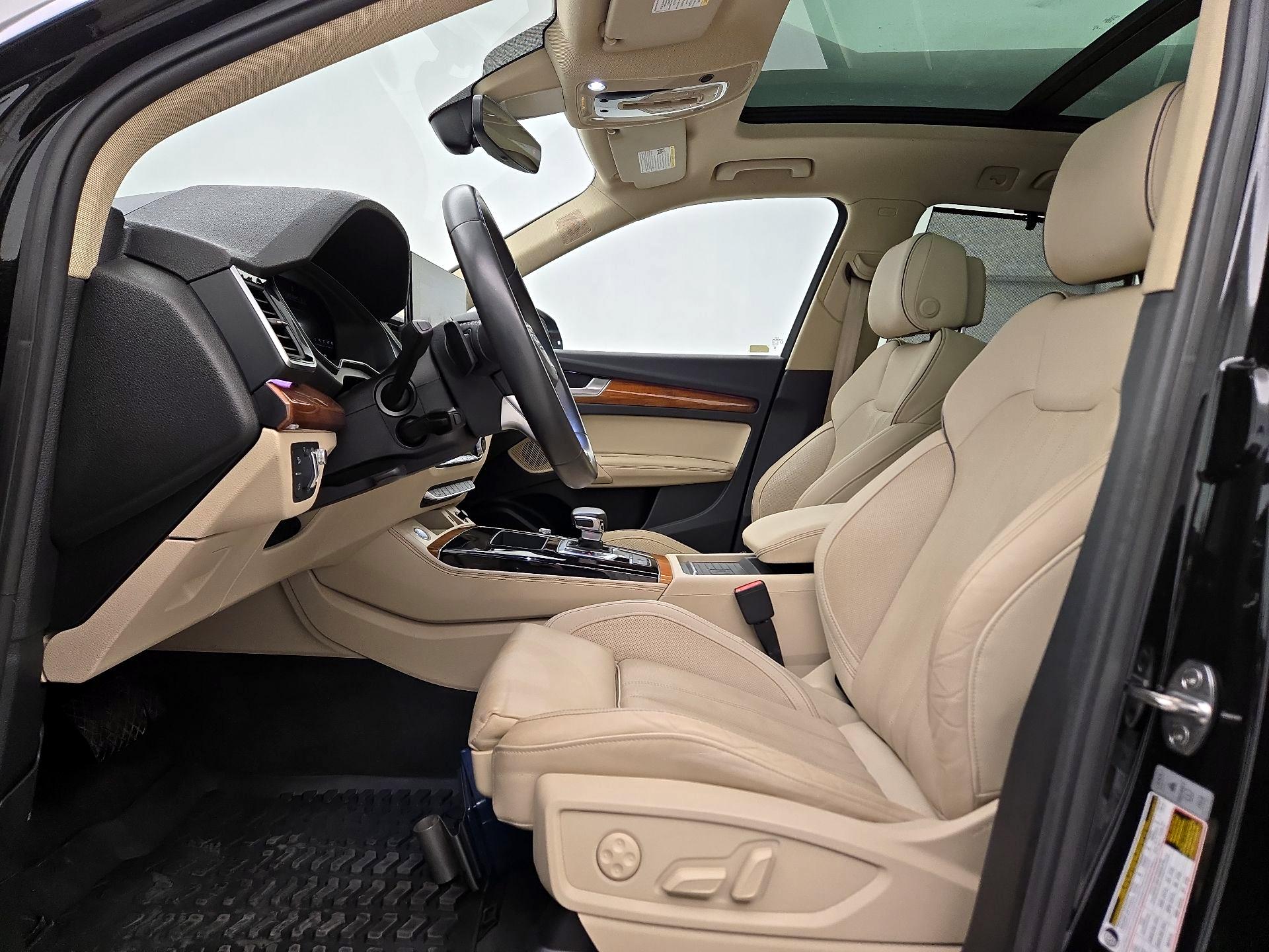 Thumbnail: 2023 Audi Q5 - 11