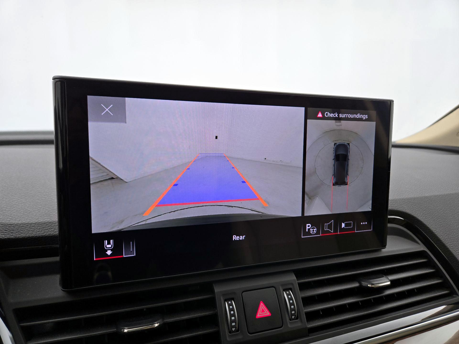 Thumbnail: 2023 Audi Q5 - 15