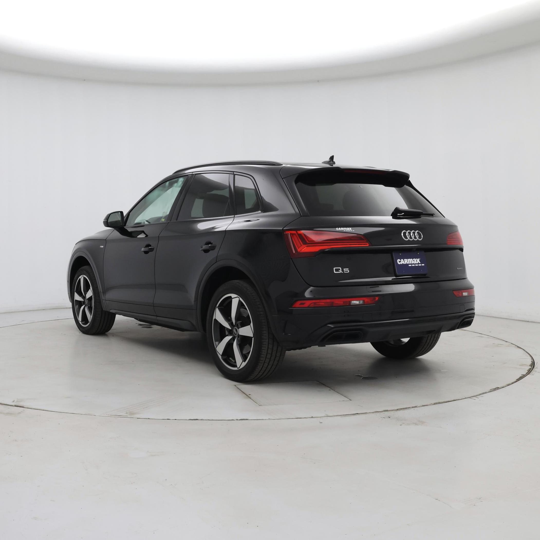 Thumbnail: 2023 Audi Q5 - 2
