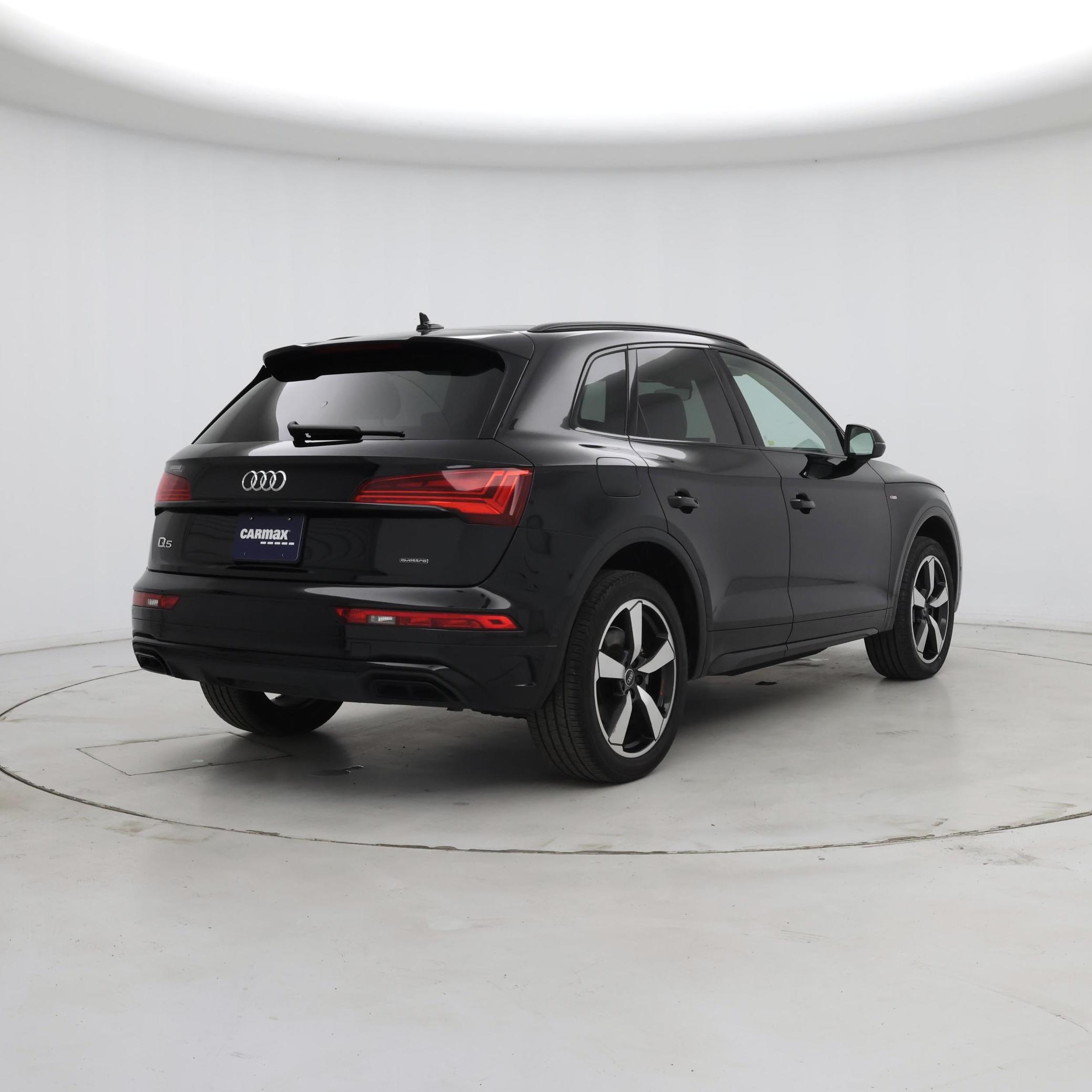 Thumbnail: 2023 Audi Q5 - 8