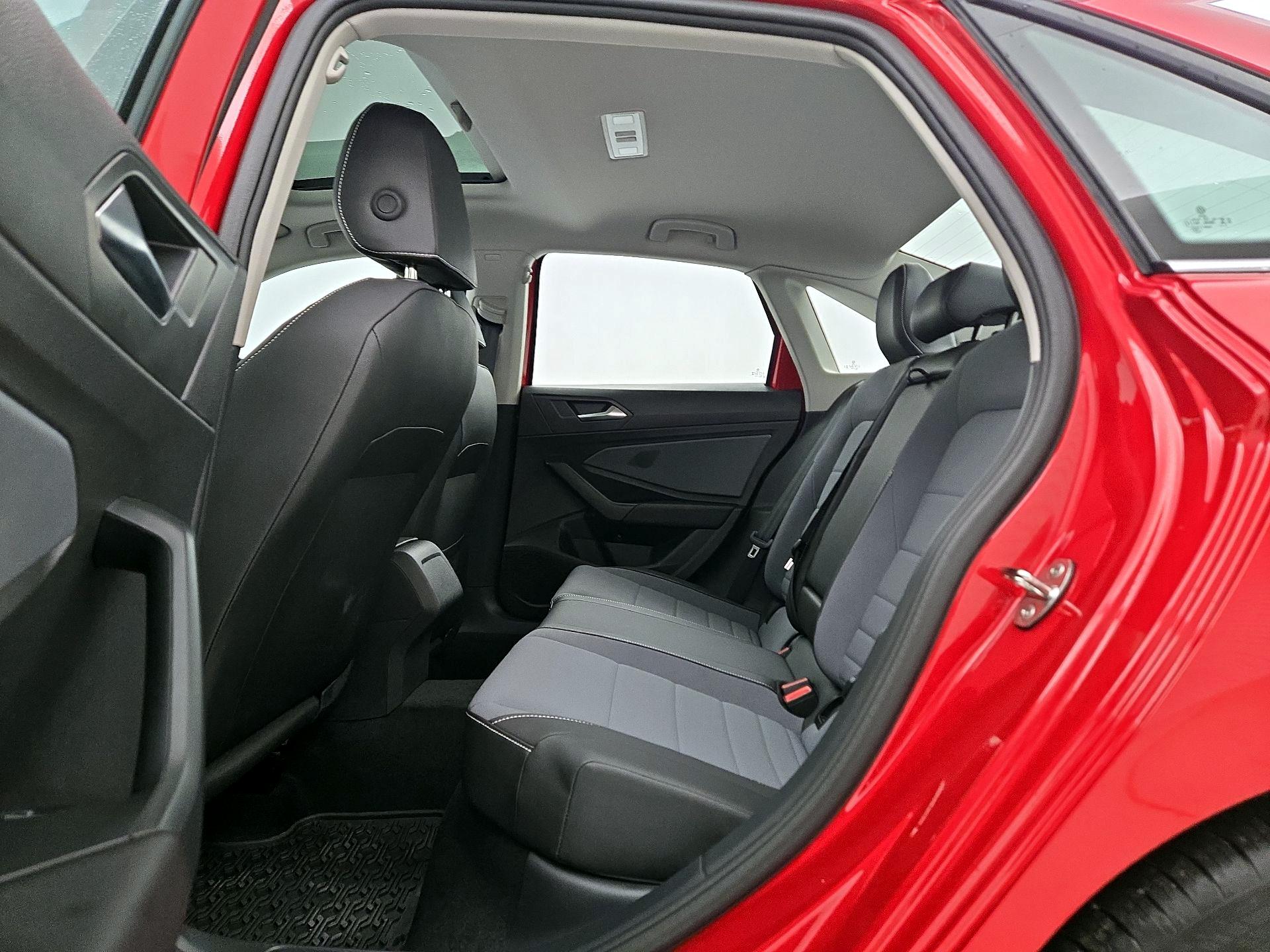 Thumbnail: 2025 Volkswagen Jetta - 20