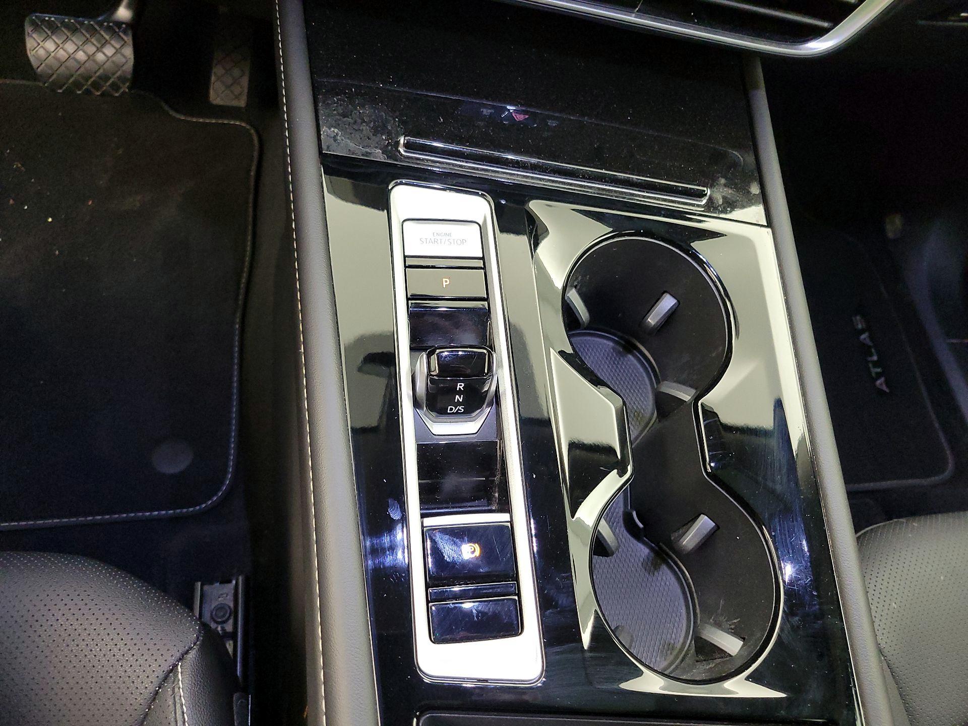 Thumbnail: 2024 Volkswagen Atlas - 17