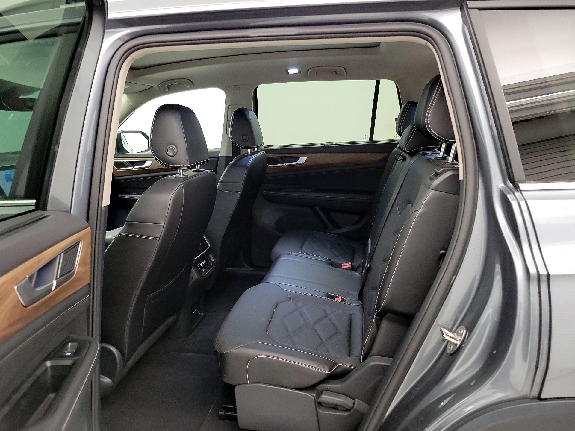 Thumbnail: 2024 Volkswagen Atlas - 20