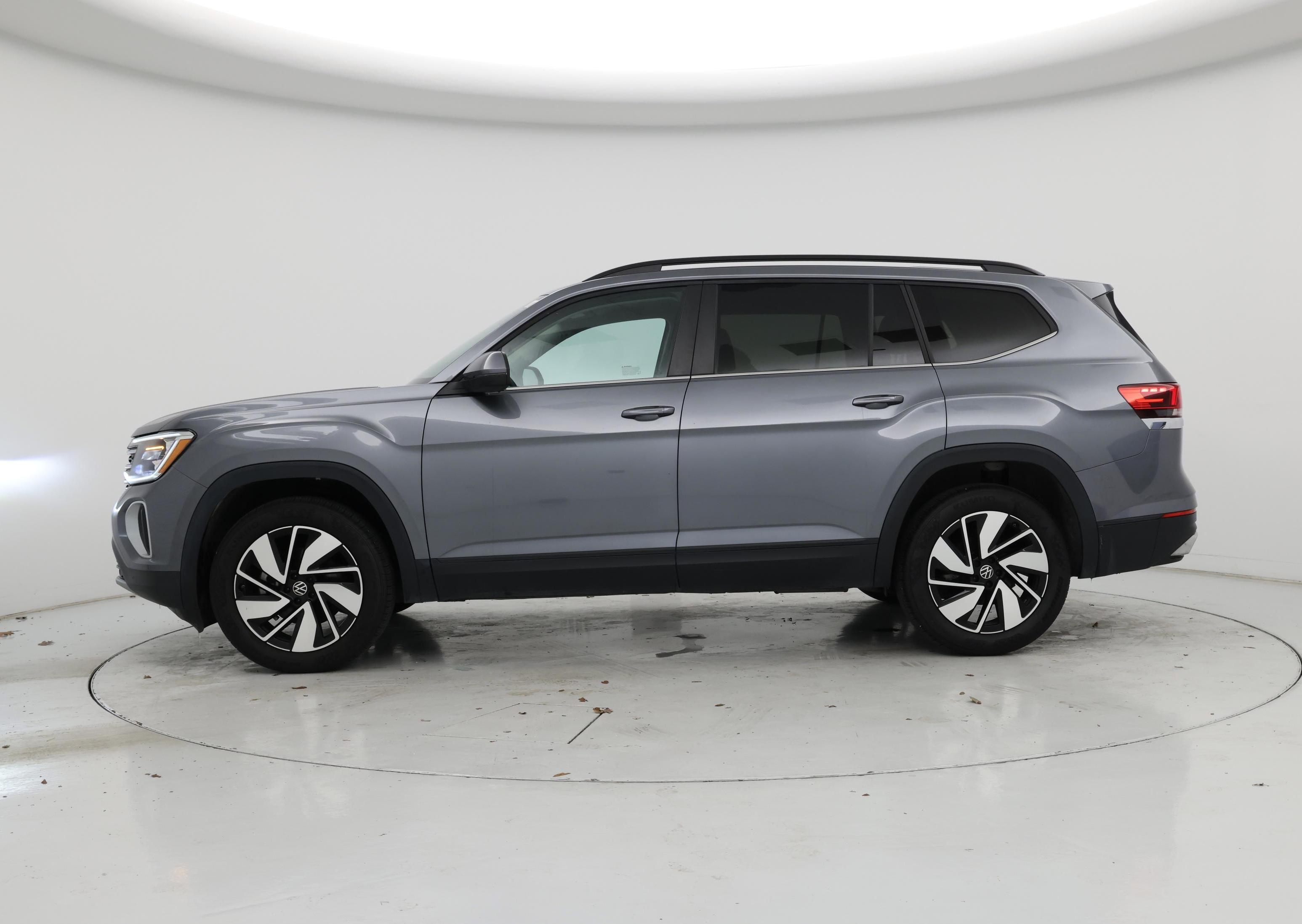 Thumbnail: 2024 Volkswagen Atlas - 3