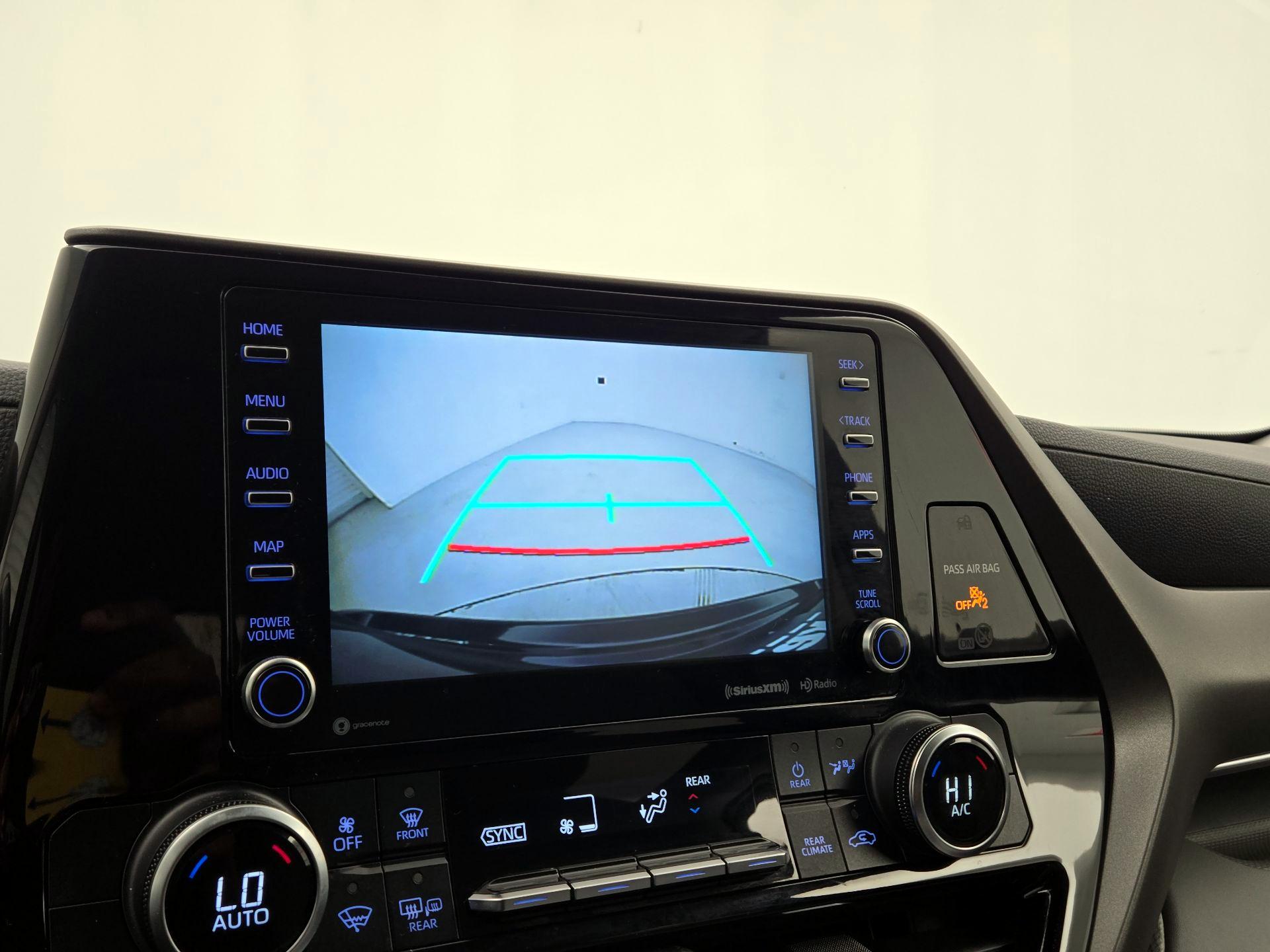 Thumbnail: 2021 Toyota Highlander - 14