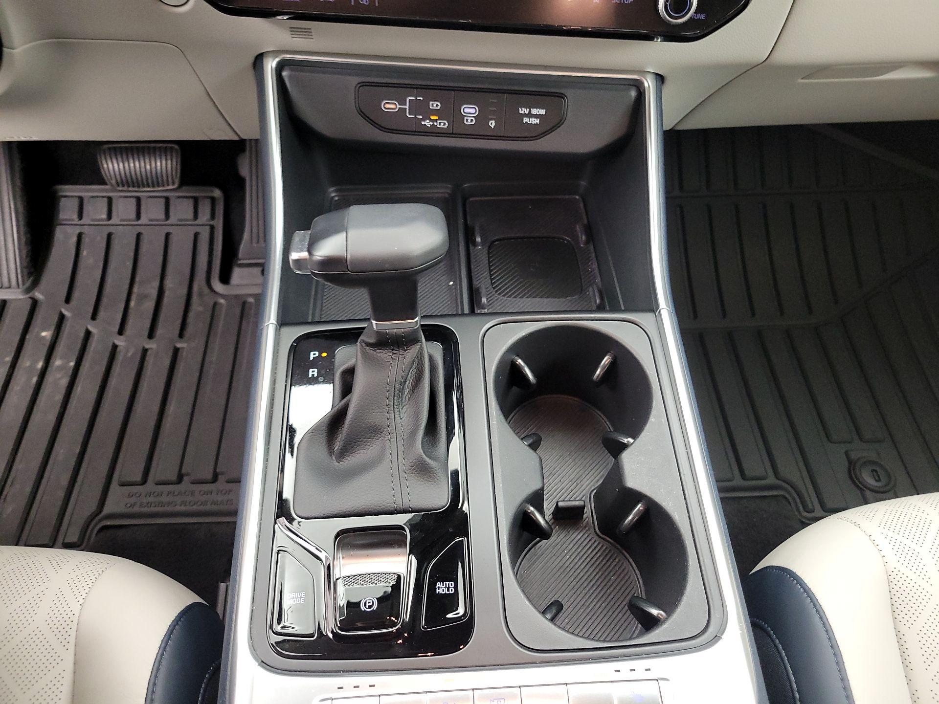 Thumbnail: 2025 Kia Carnival - 18