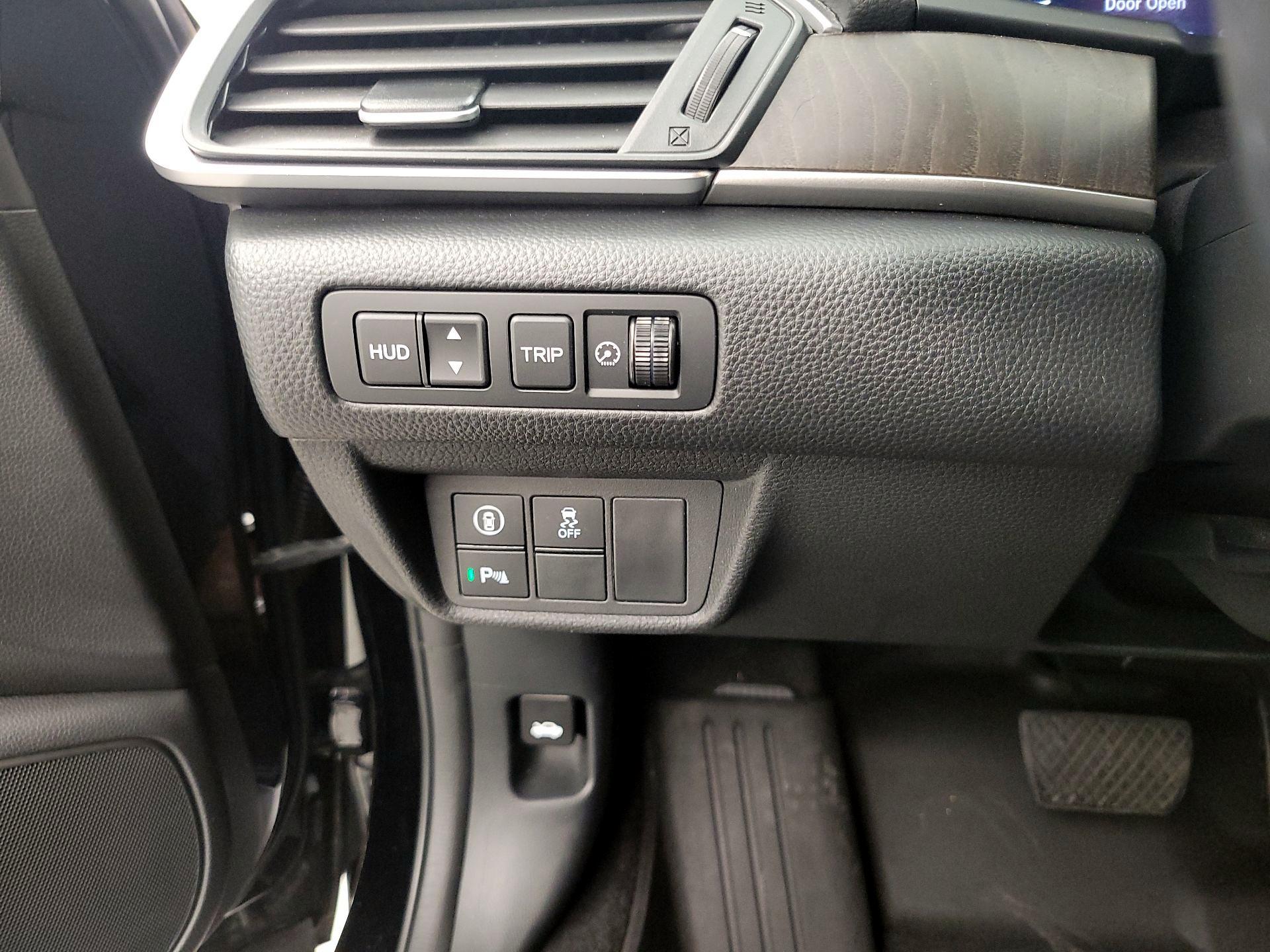 Thumbnail: 2018 Honda Accord - 13