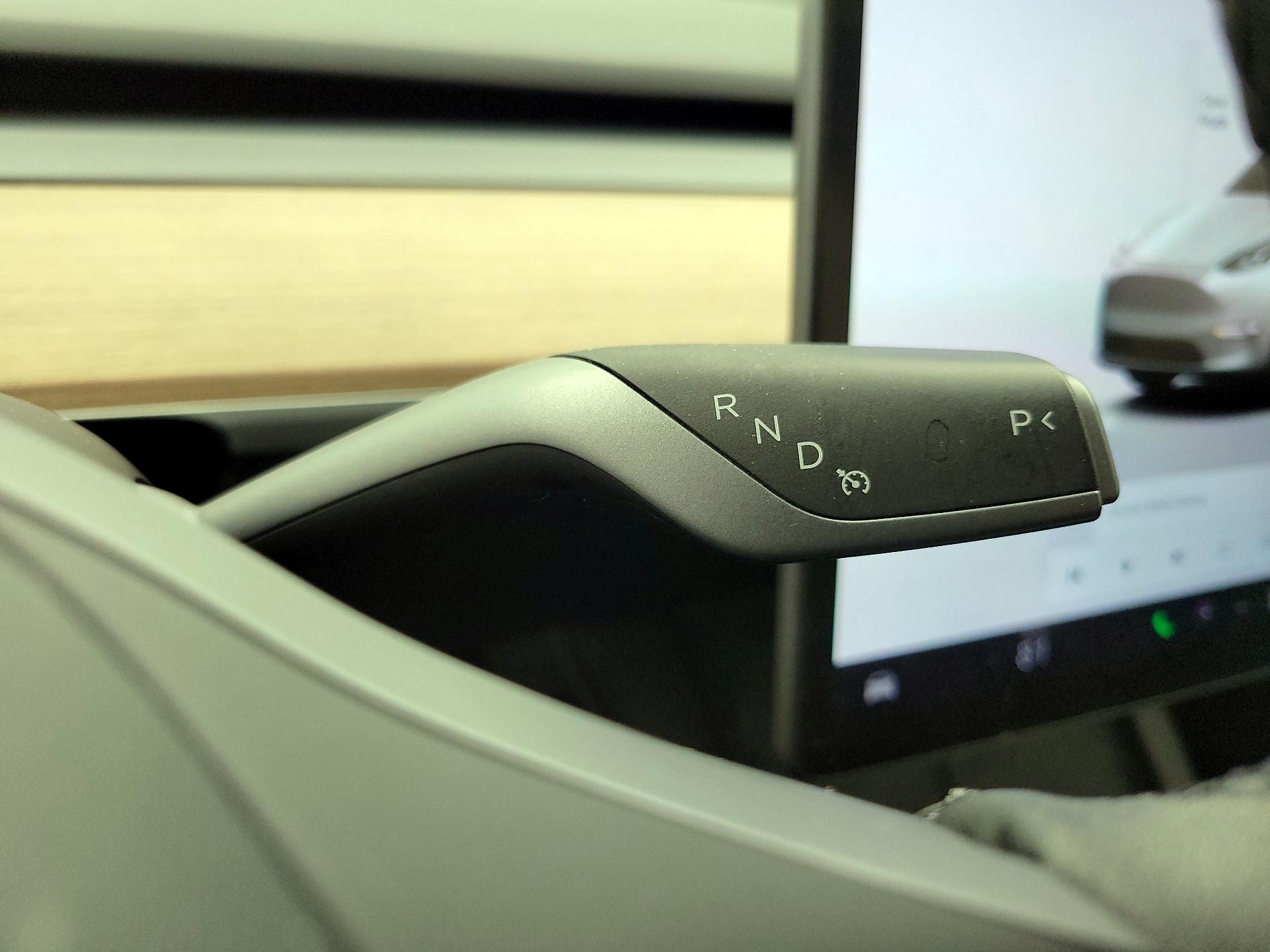 Thumbnail: 2025 Tesla Model Y - 17