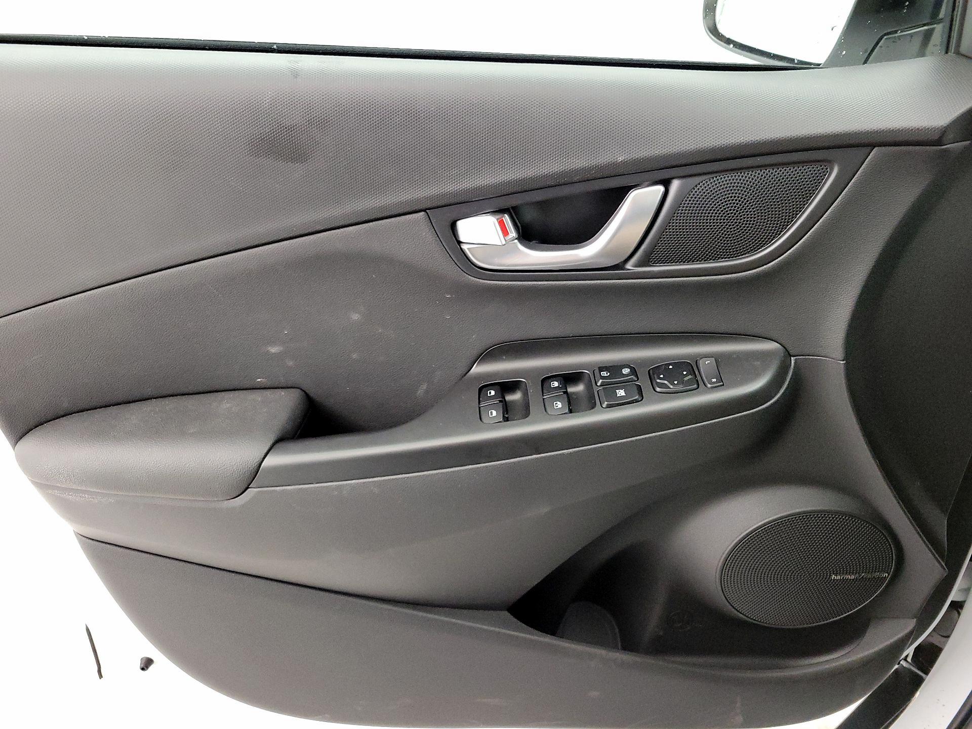 Thumbnail: 2022 Hyundai Kona - 12