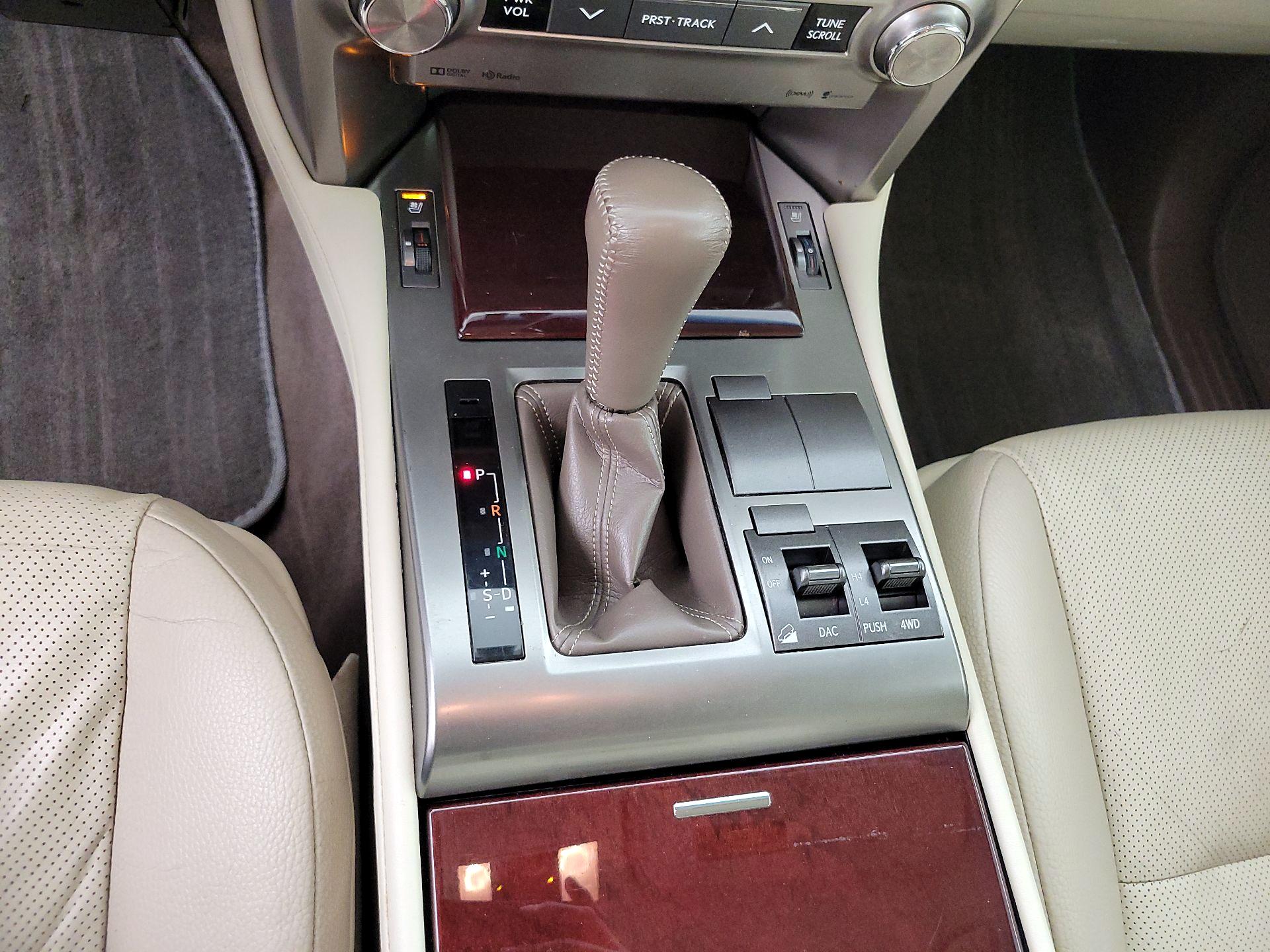 Thumbnail: 2016 Lexus GX - 18