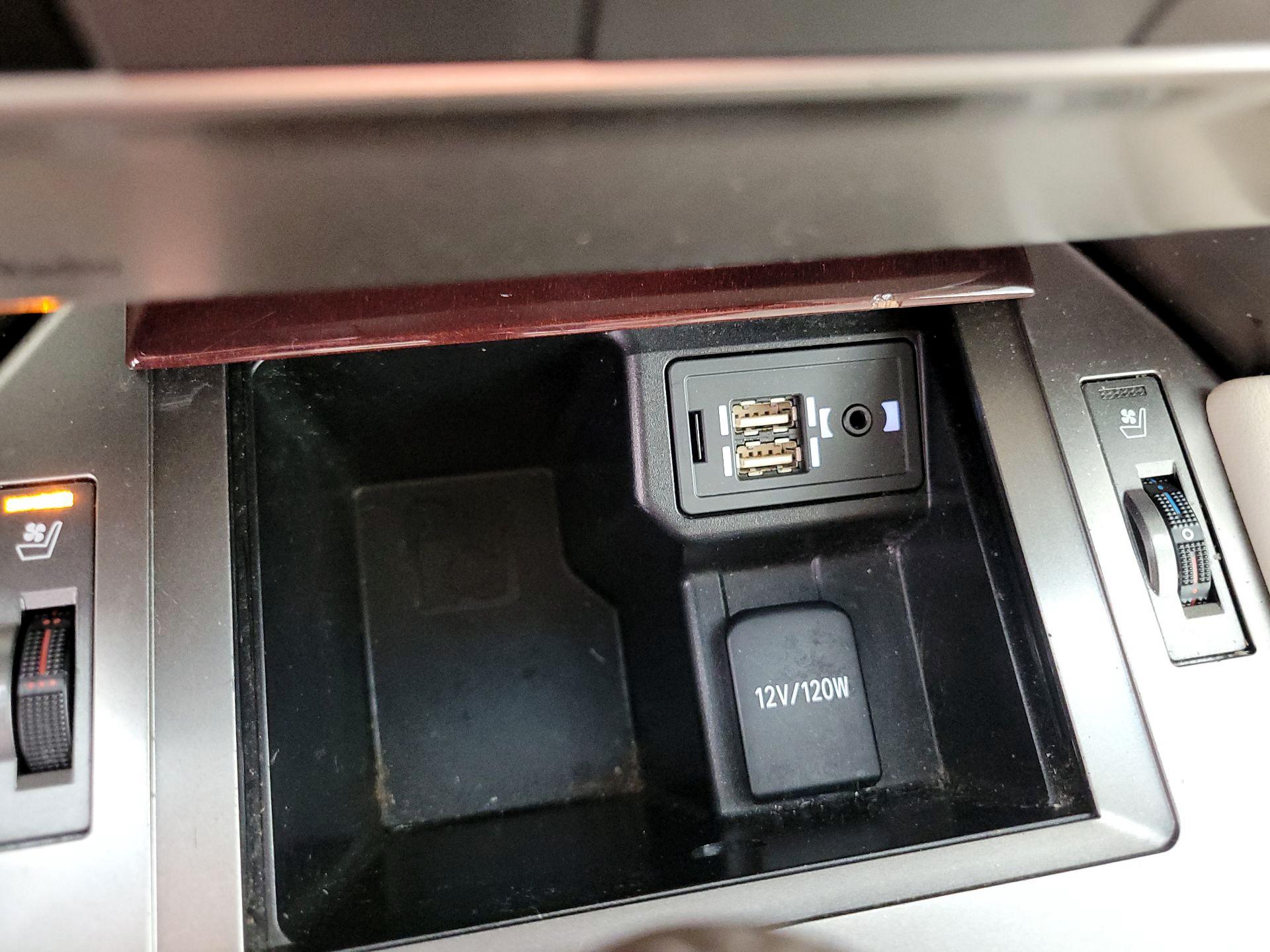 Thumbnail: 2016 Lexus GX - 19