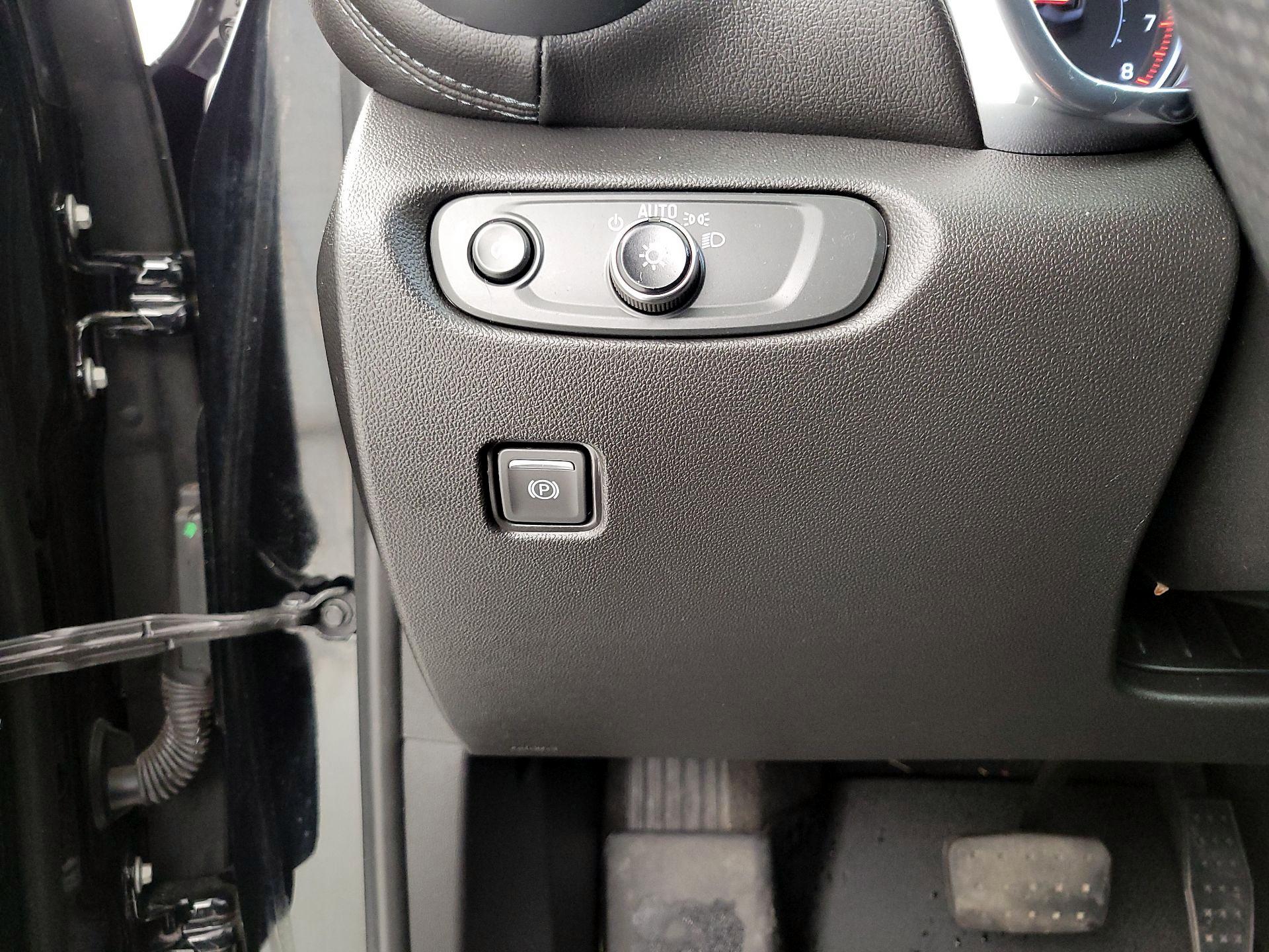 Thumbnail: 2022 Chevrolet Blazer - 13