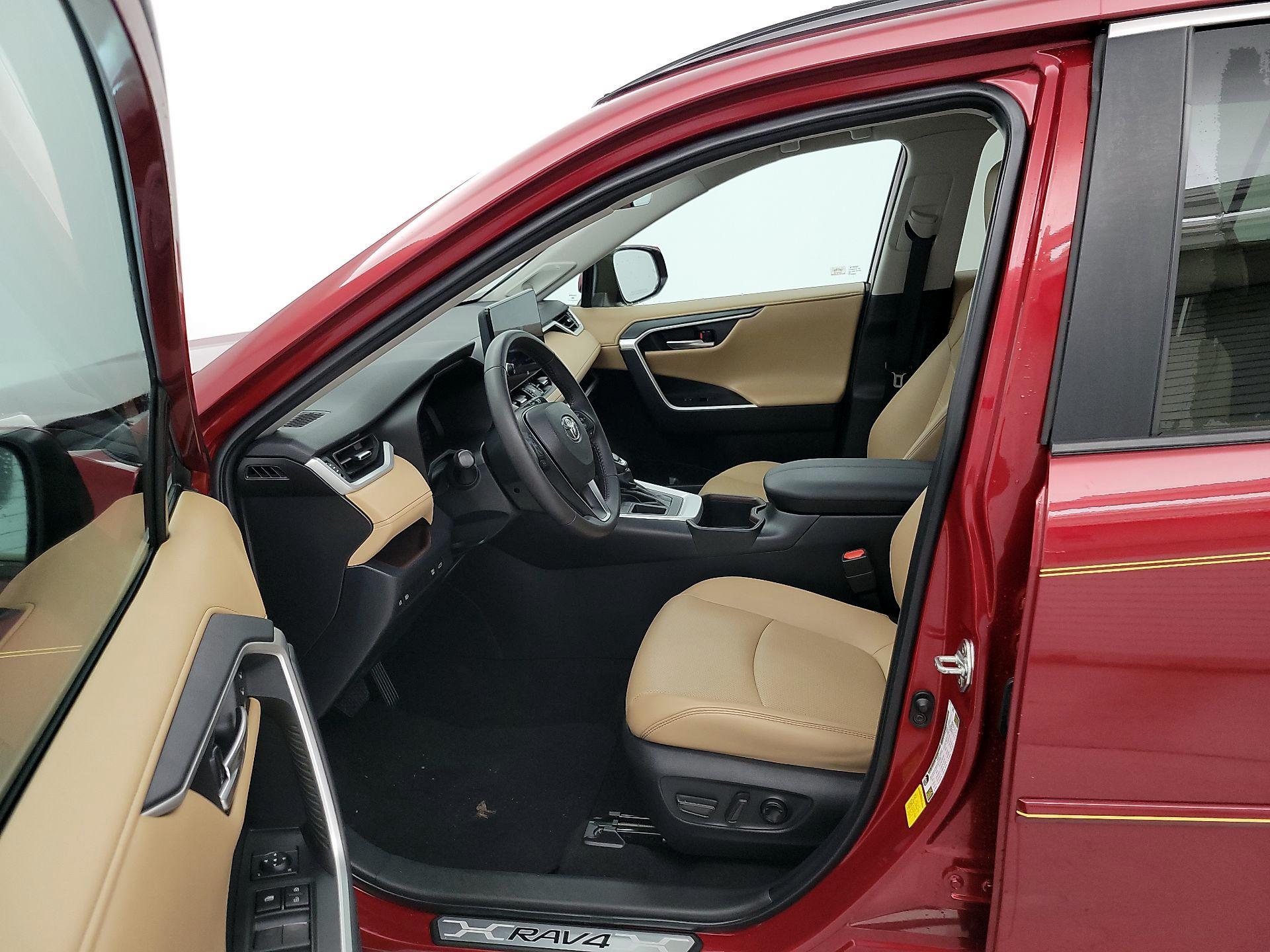 Thumbnail: 2023 Toyota RAV4 - 11