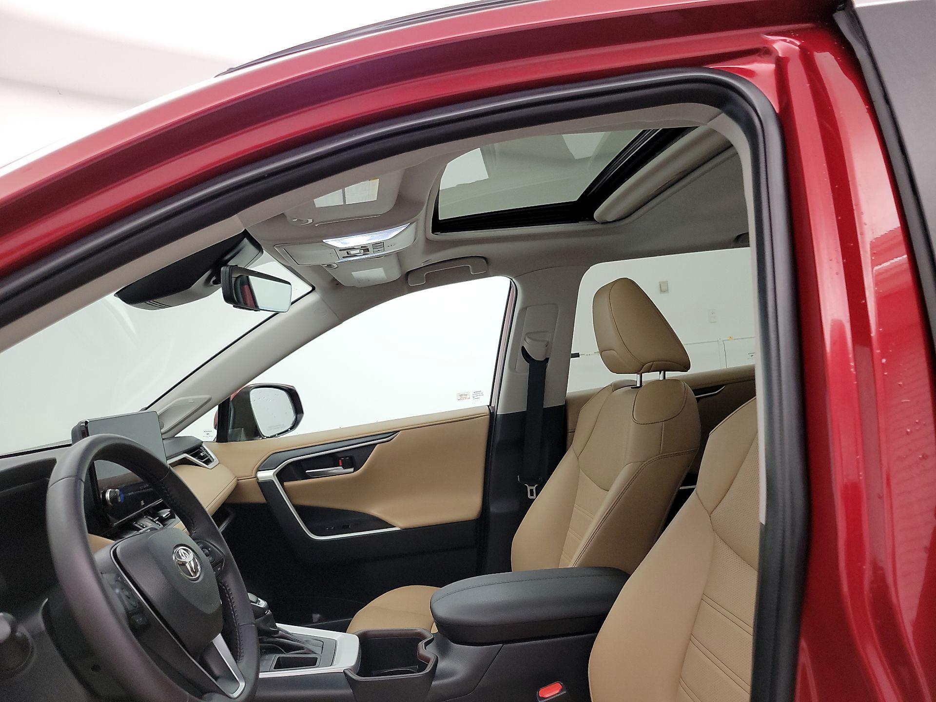 Thumbnail: 2023 Toyota RAV4 - 19