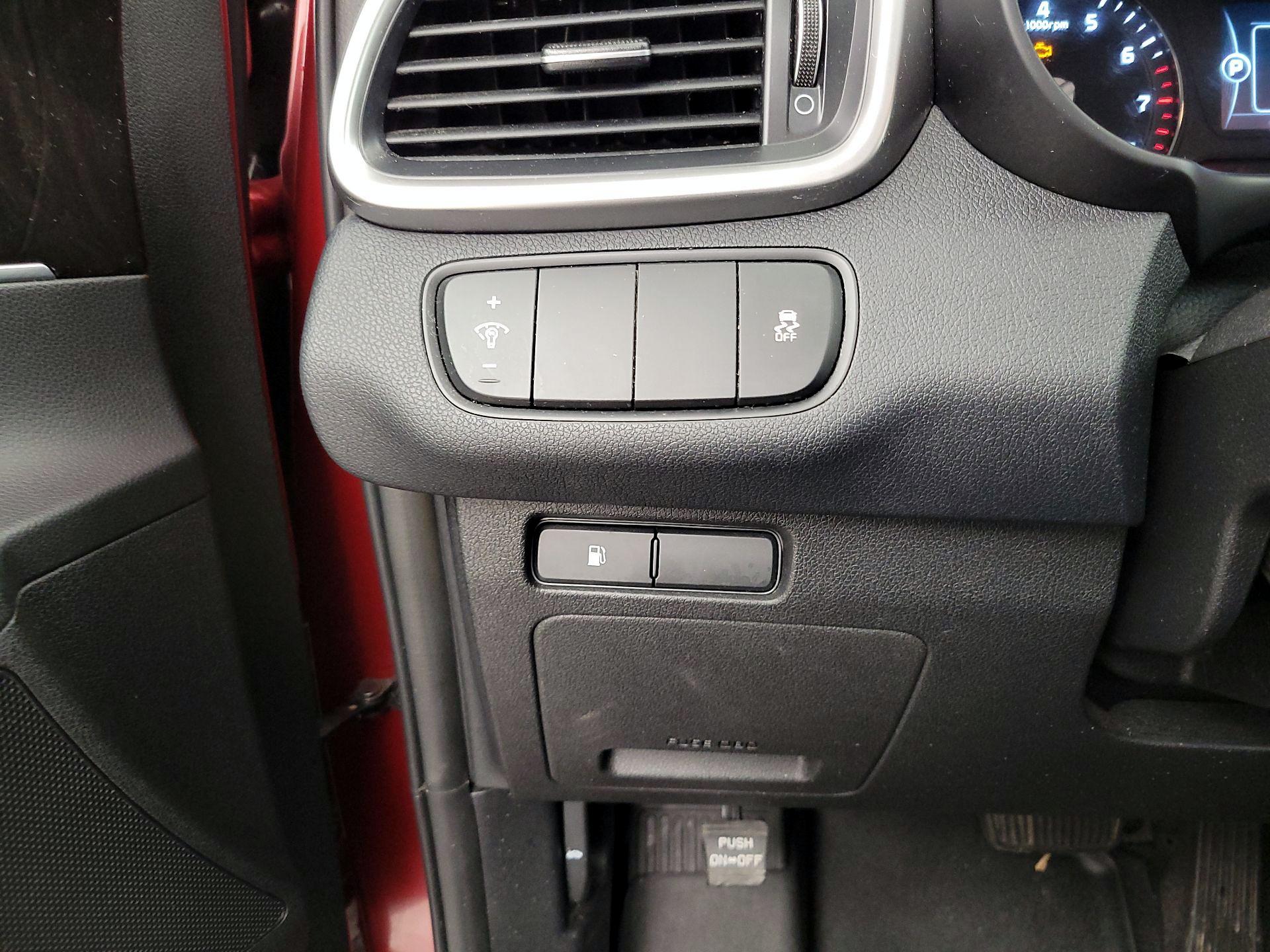 Thumbnail: 2017 Kia Sorento - 13