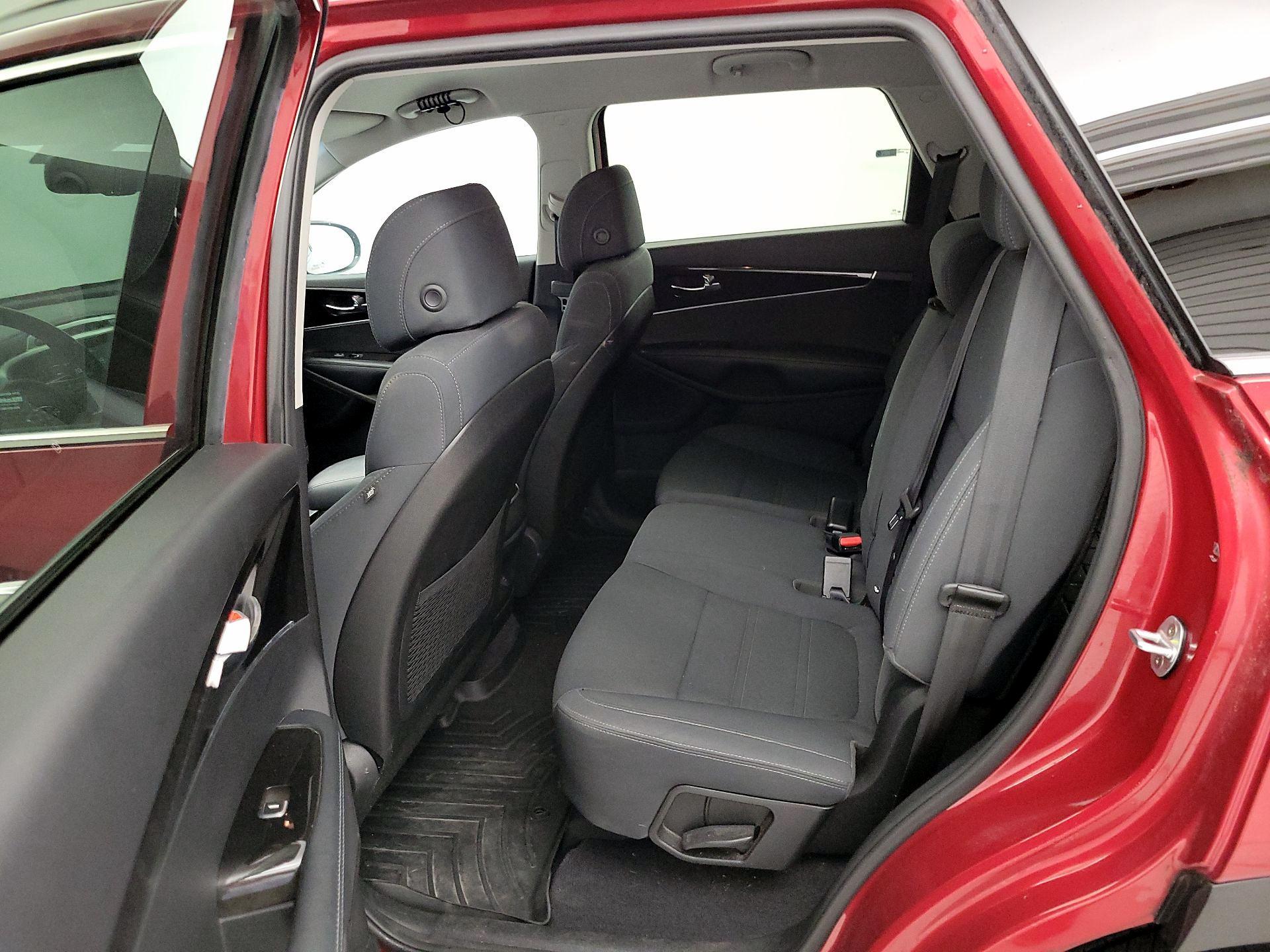 Thumbnail: 2017 Kia Sorento - 19