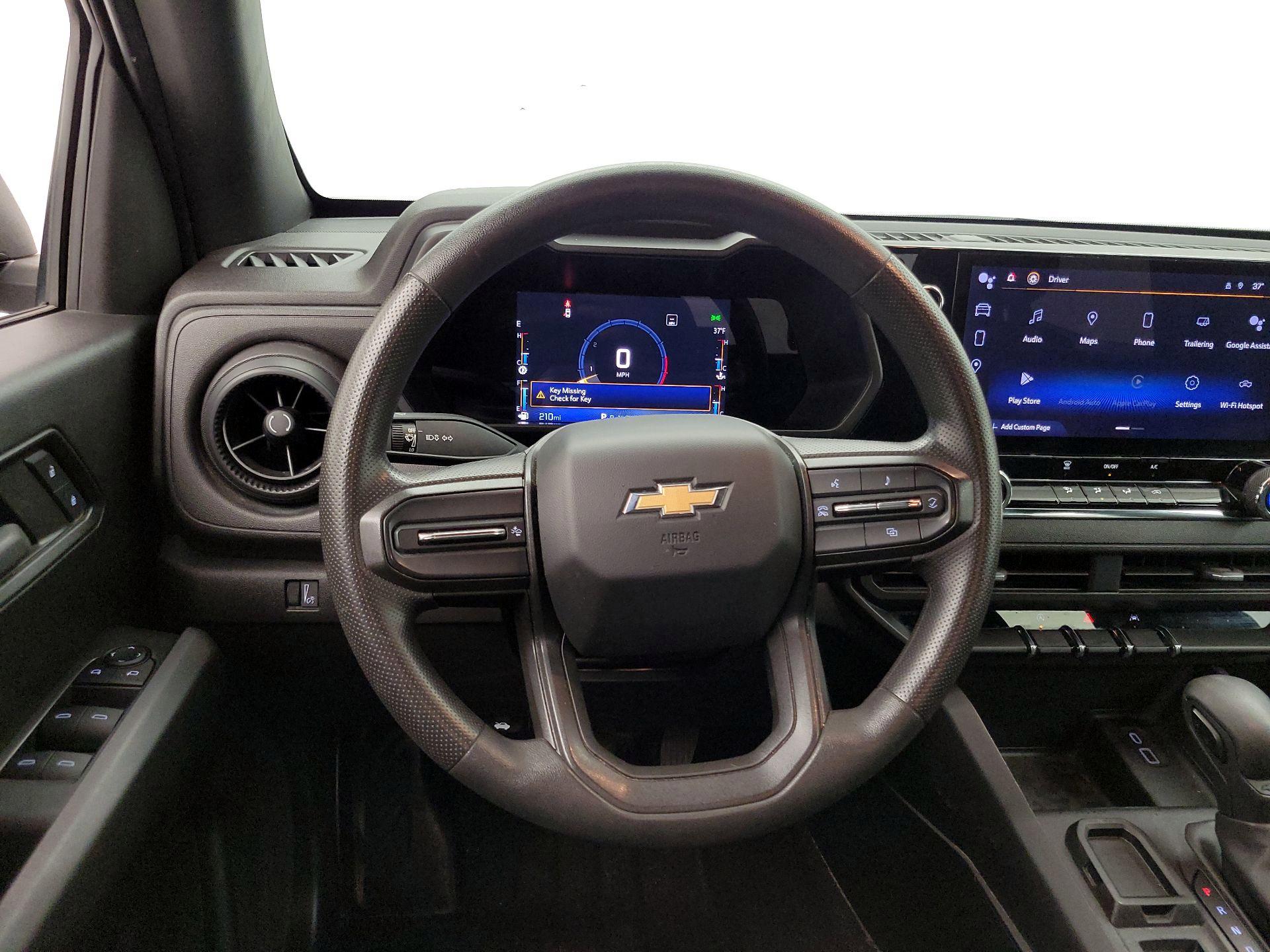 Thumbnail: 2023 Chevrolet Colorado - 10