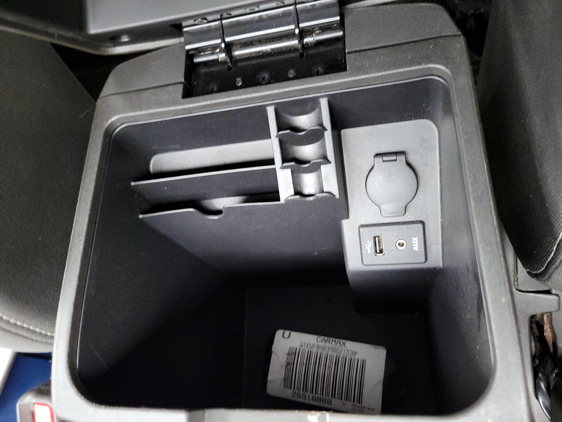 Thumbnail: 2015 Nissan Frontier - 17