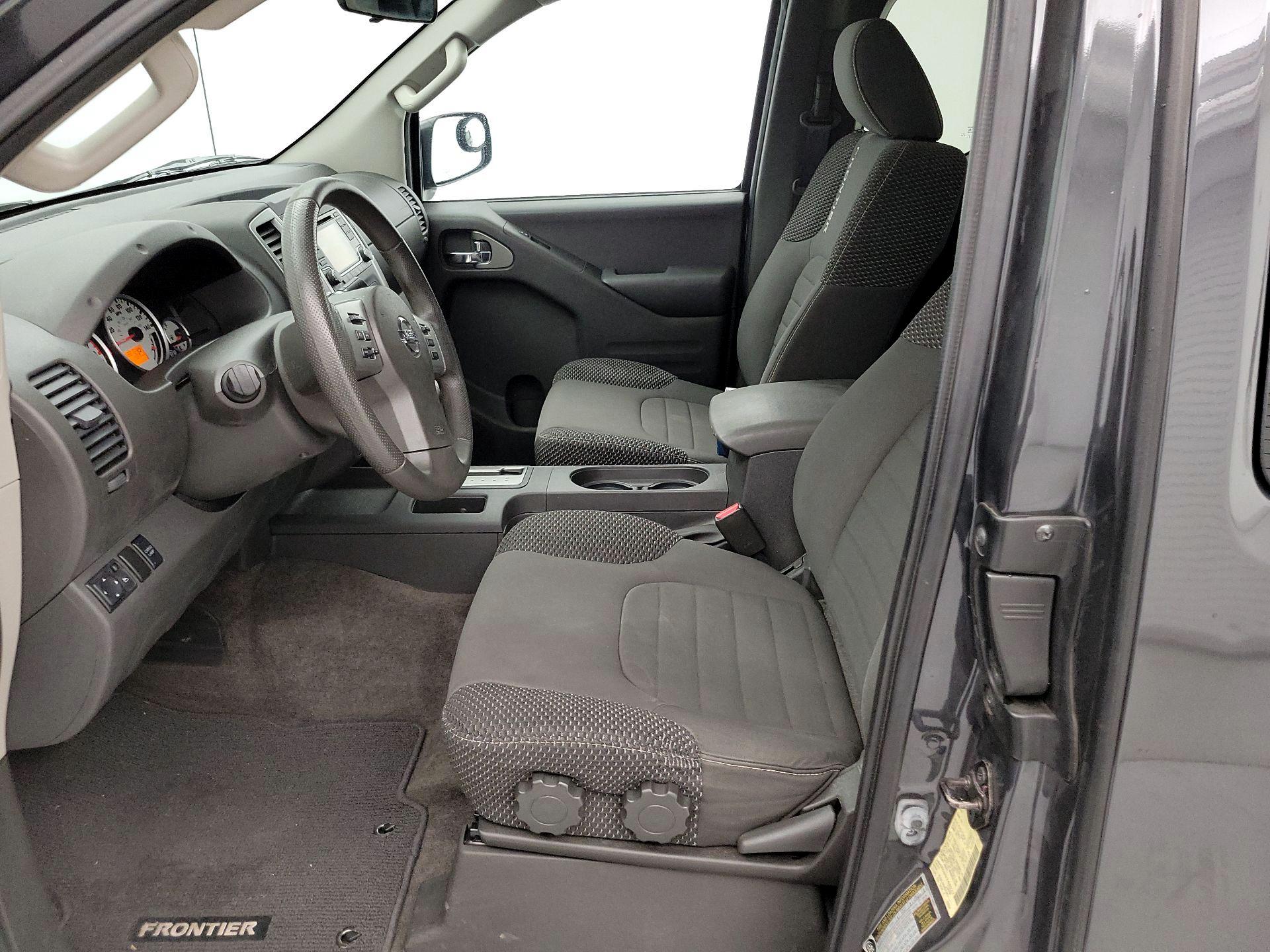 Thumbnail: 2015 Nissan Frontier - 18