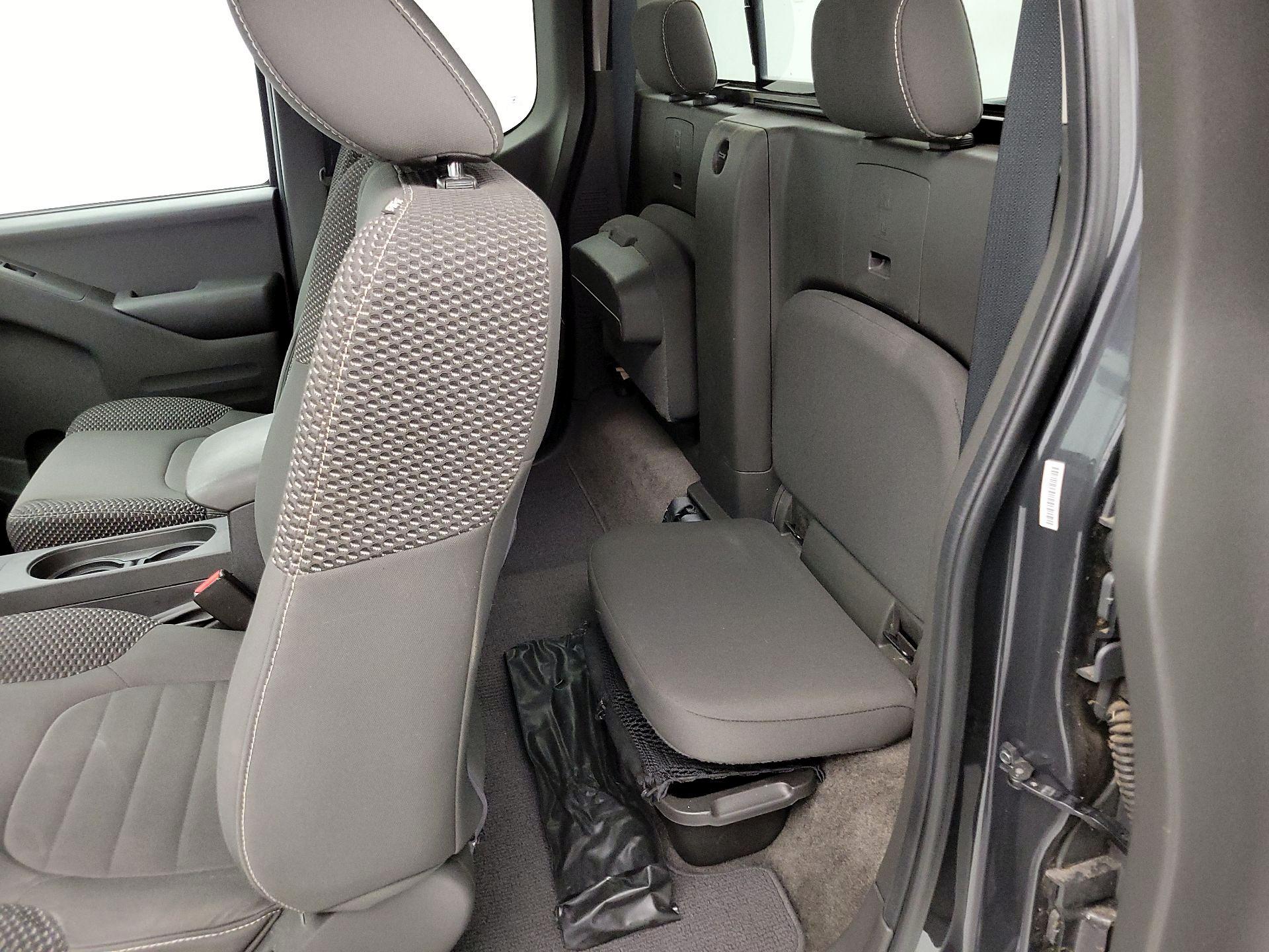 Thumbnail: 2015 Nissan Frontier - 19