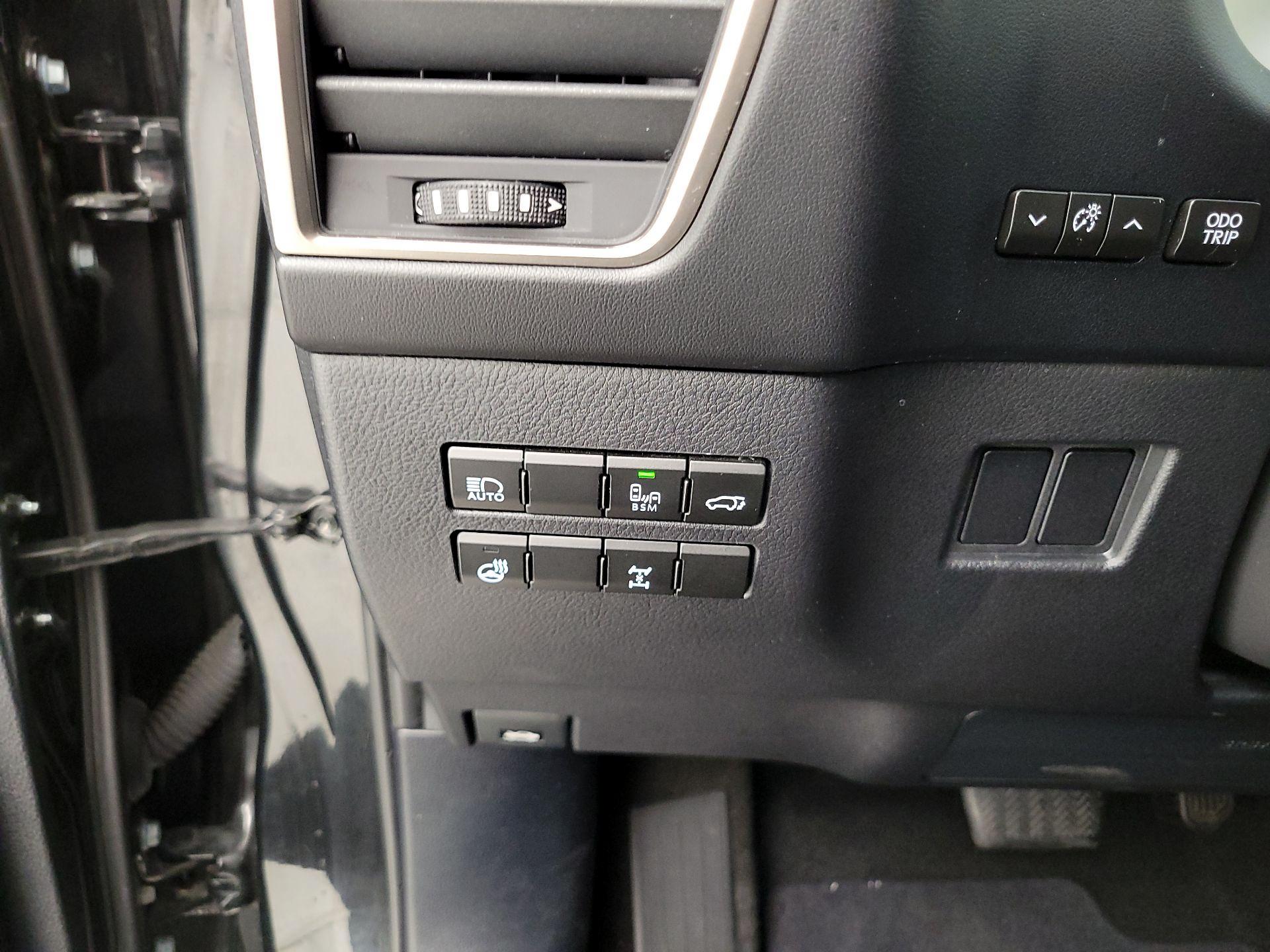 Thumbnail: 2018 Lexus NX - 13