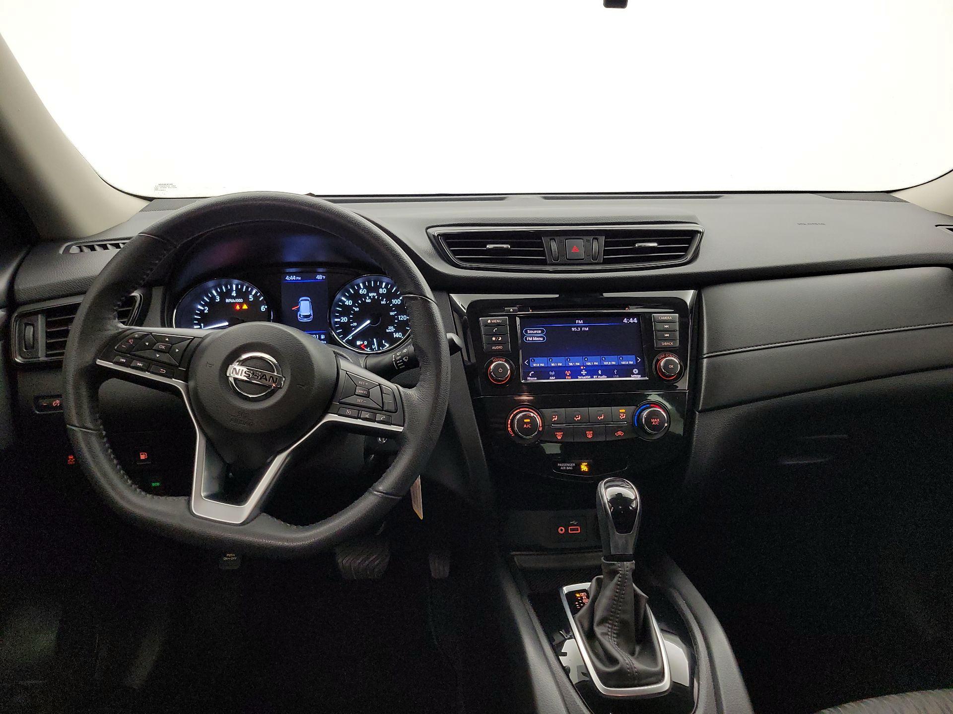 Thumbnail: 2019 Nissan Rogue - 9