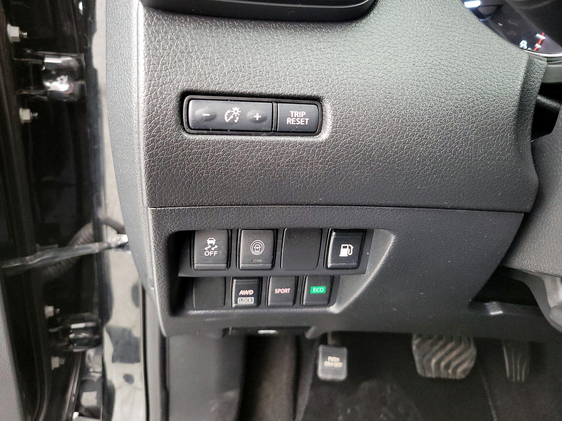 Thumbnail: 2019 Nissan Rogue - 13