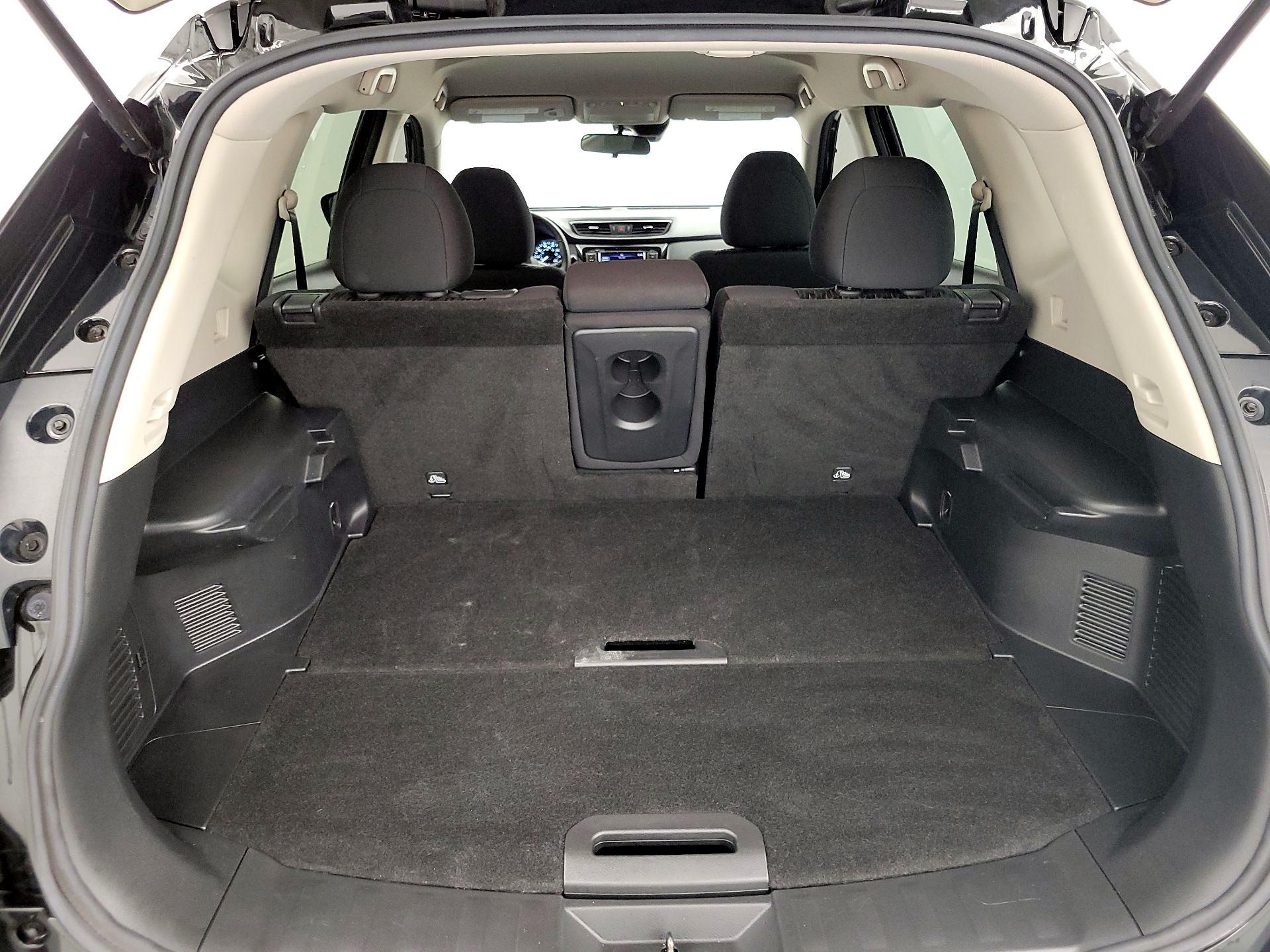 Thumbnail: 2019 Nissan Rogue - 20