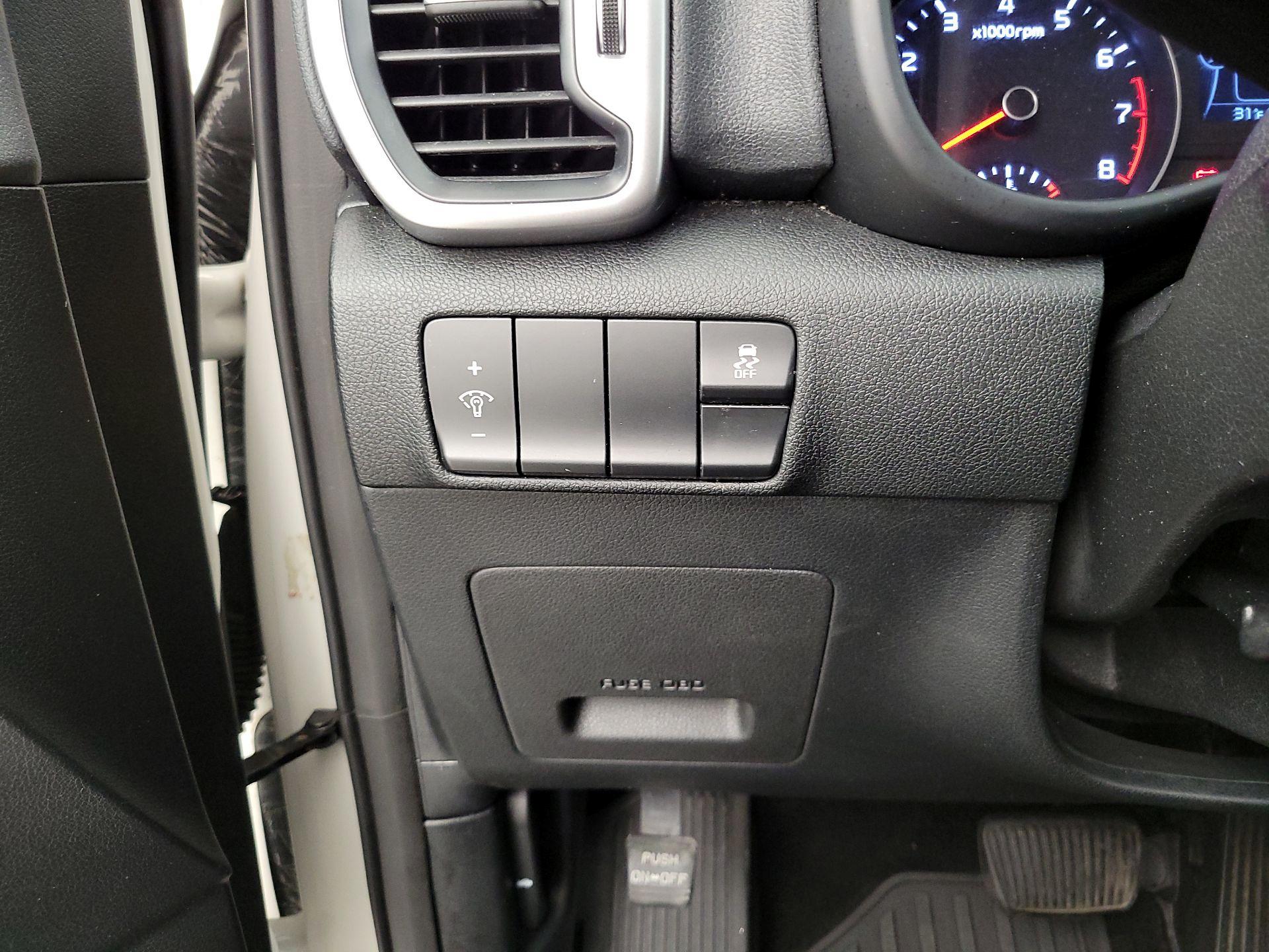 Thumbnail: 2017 Kia Sportage - 13