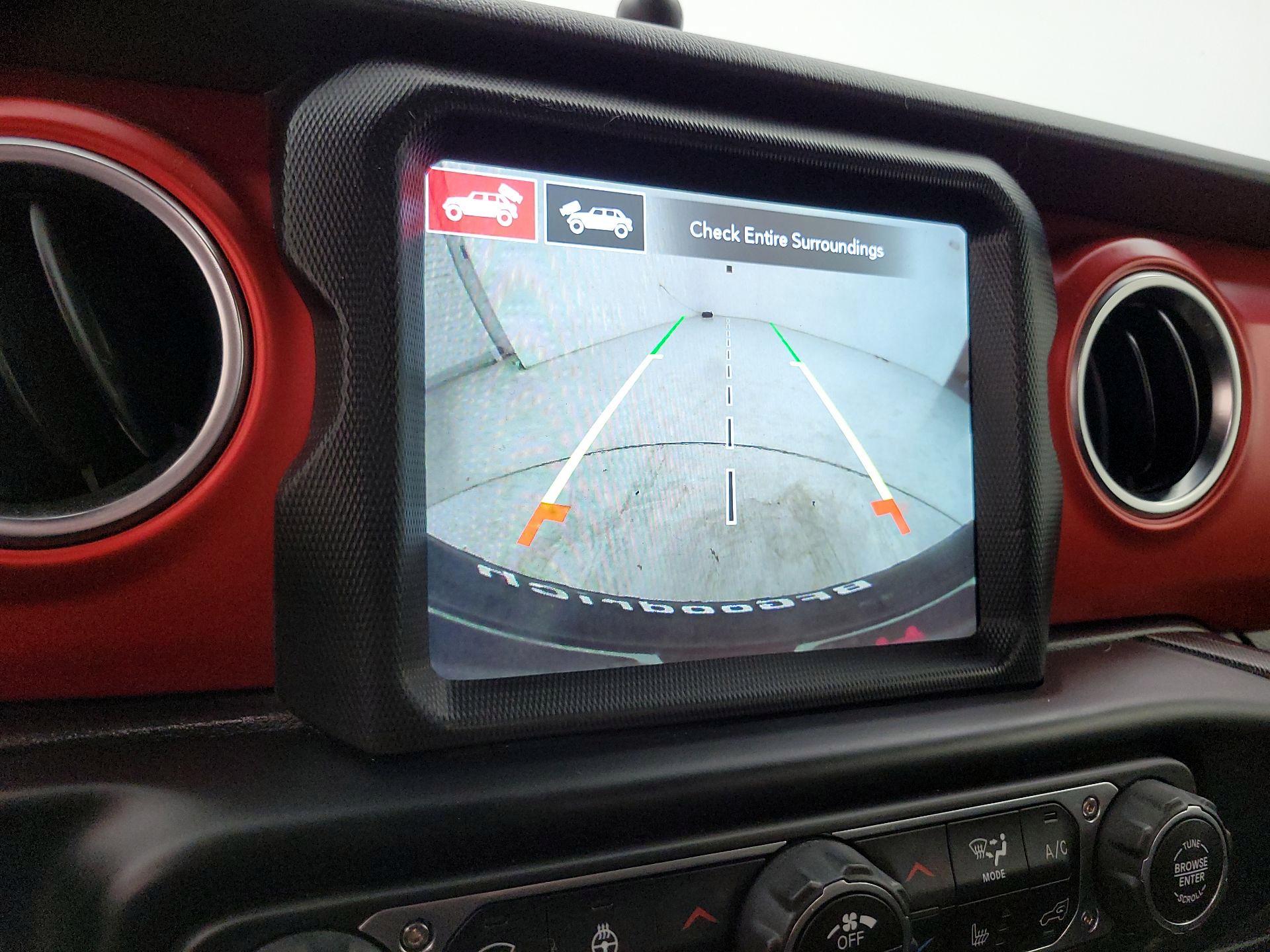 Thumbnail: 2022 Jeep Wrangler - 15