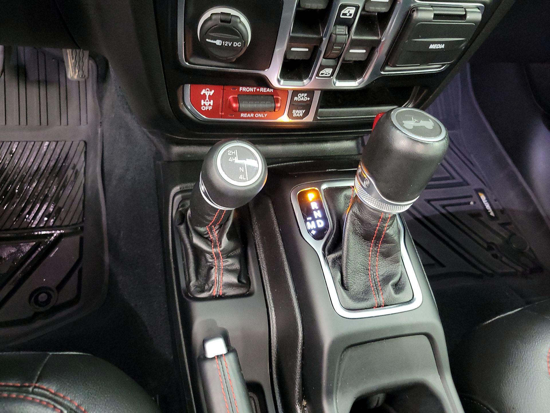 Thumbnail: 2022 Jeep Wrangler - 18