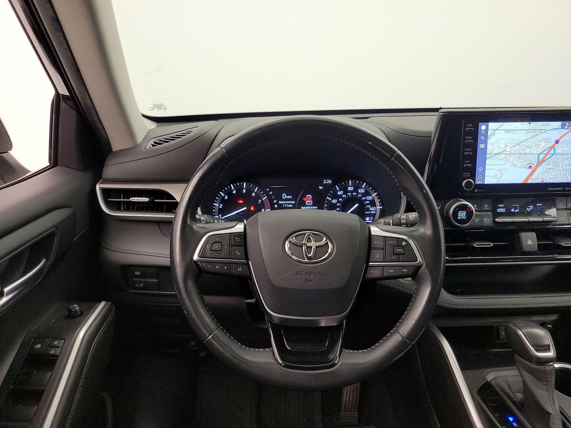 Thumbnail: 2020 Toyota Highlander - 10