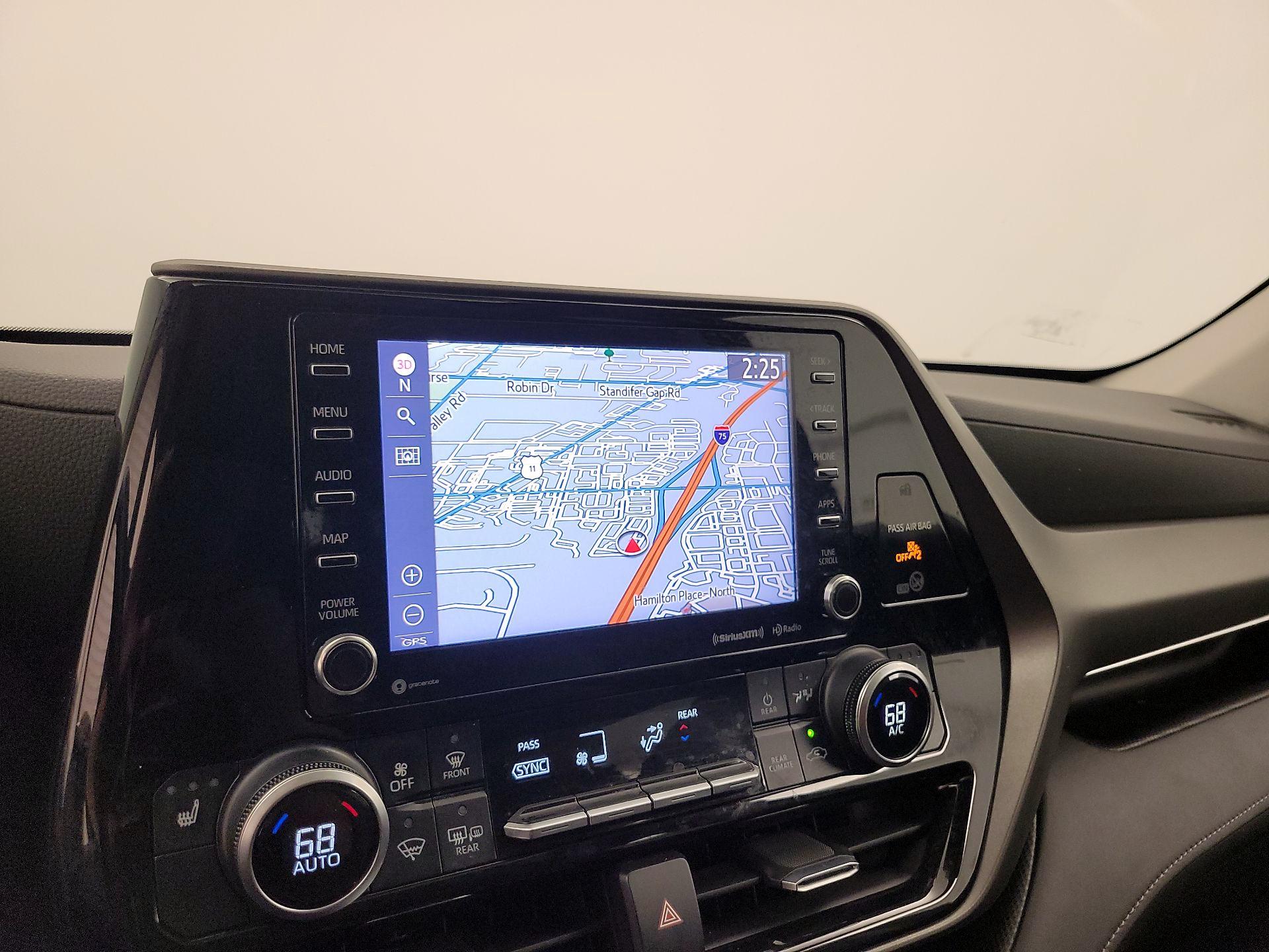 Thumbnail: 2020 Toyota Highlander - 14