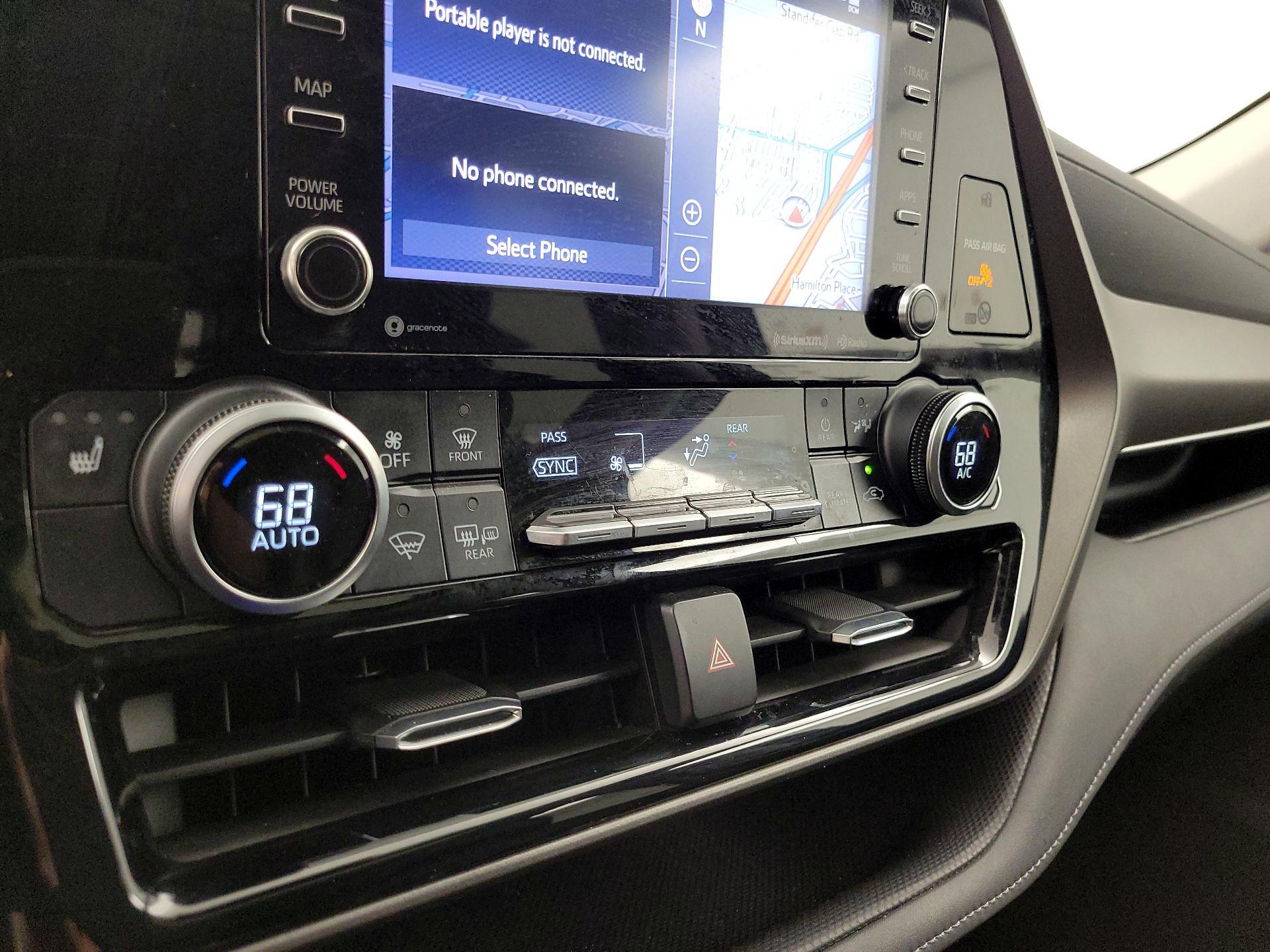 Thumbnail: 2020 Toyota Highlander - 17