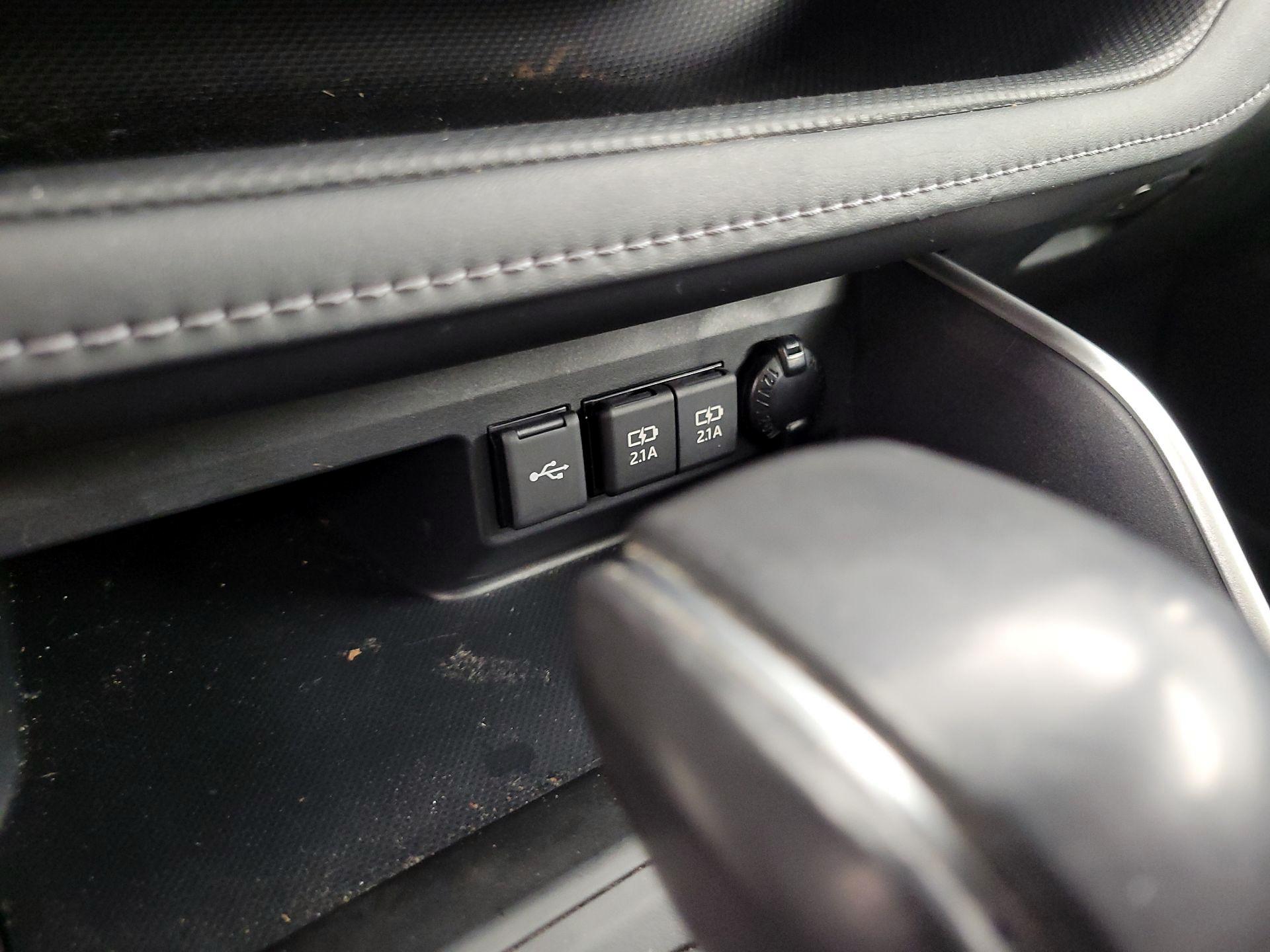 Thumbnail: 2020 Toyota Highlander - 19