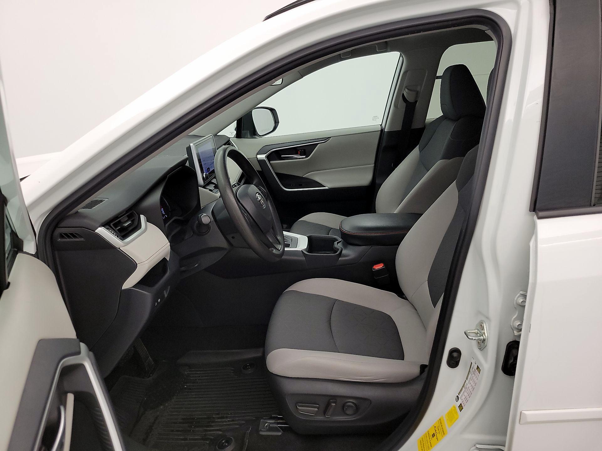 Thumbnail: 2023 Toyota RAV4 - 11