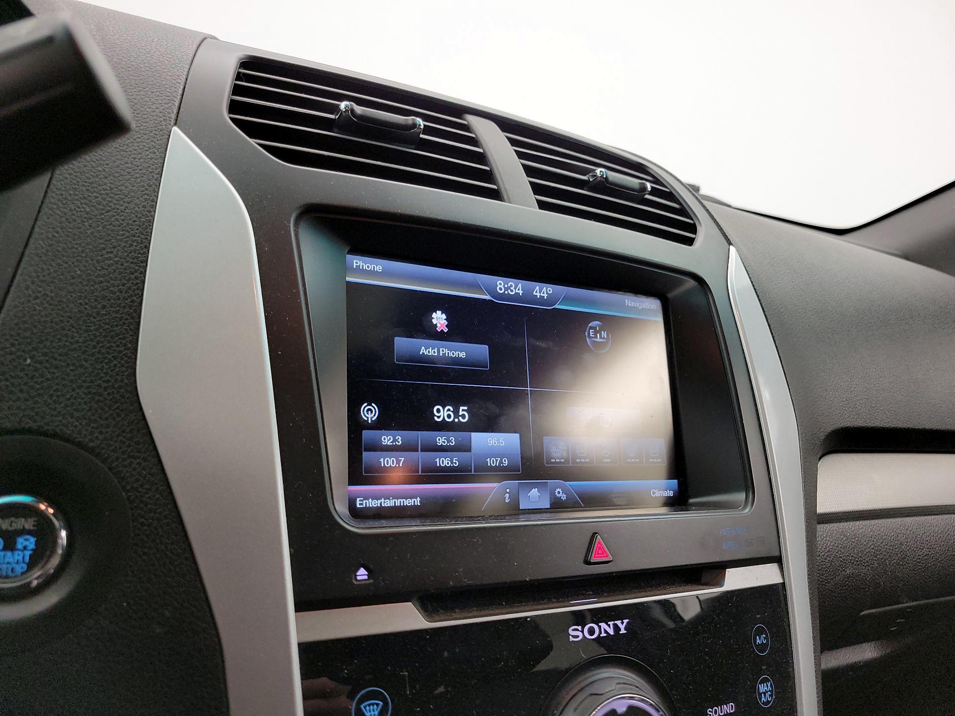 Thumbnail: 2015 Ford Explorer - 16