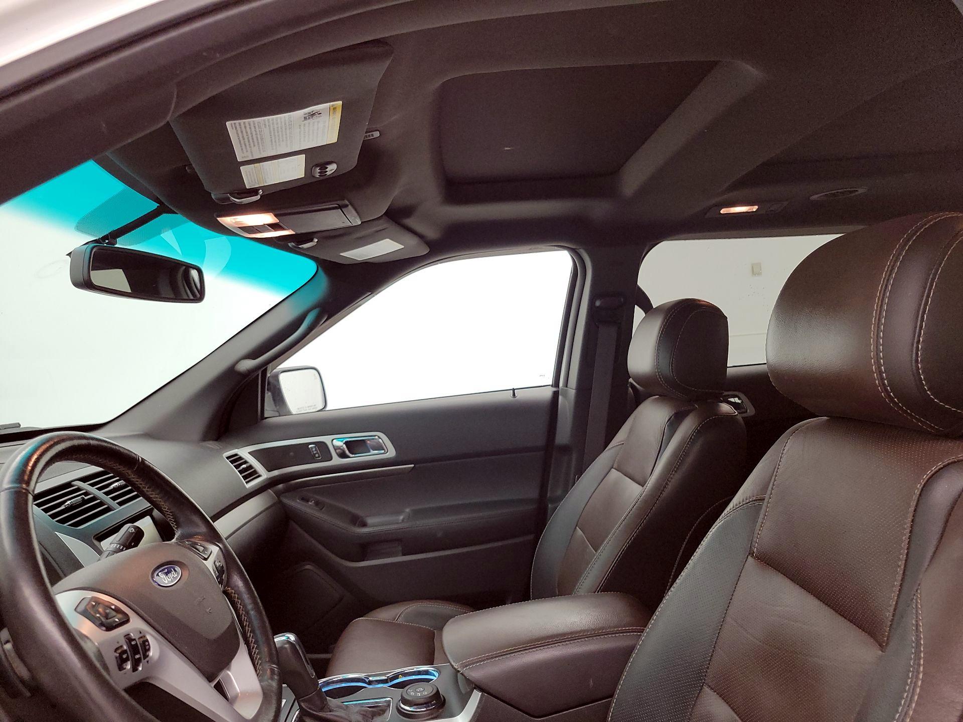 Thumbnail: 2015 Ford Explorer - 20