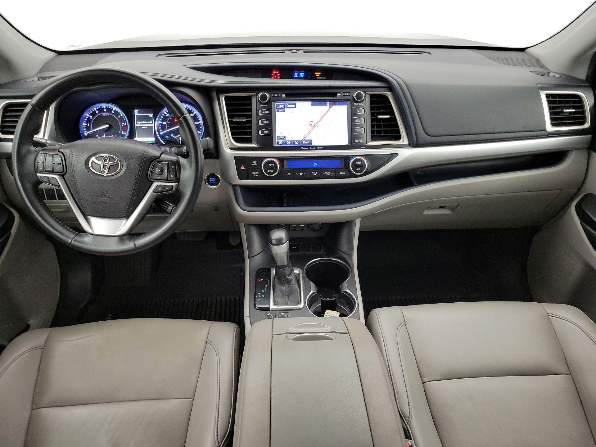 Thumbnail: 2019 Toyota Highlander - 9