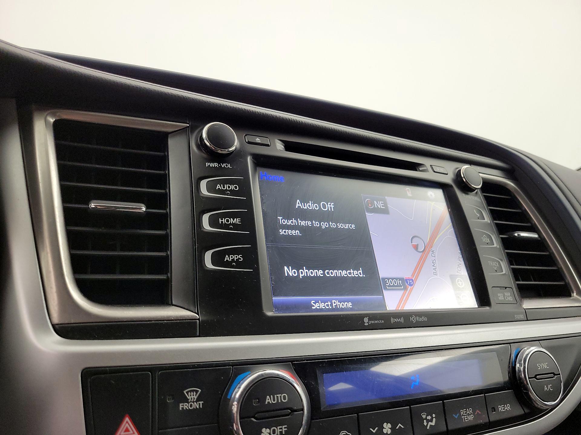 Thumbnail: 2019 Toyota Highlander - 16