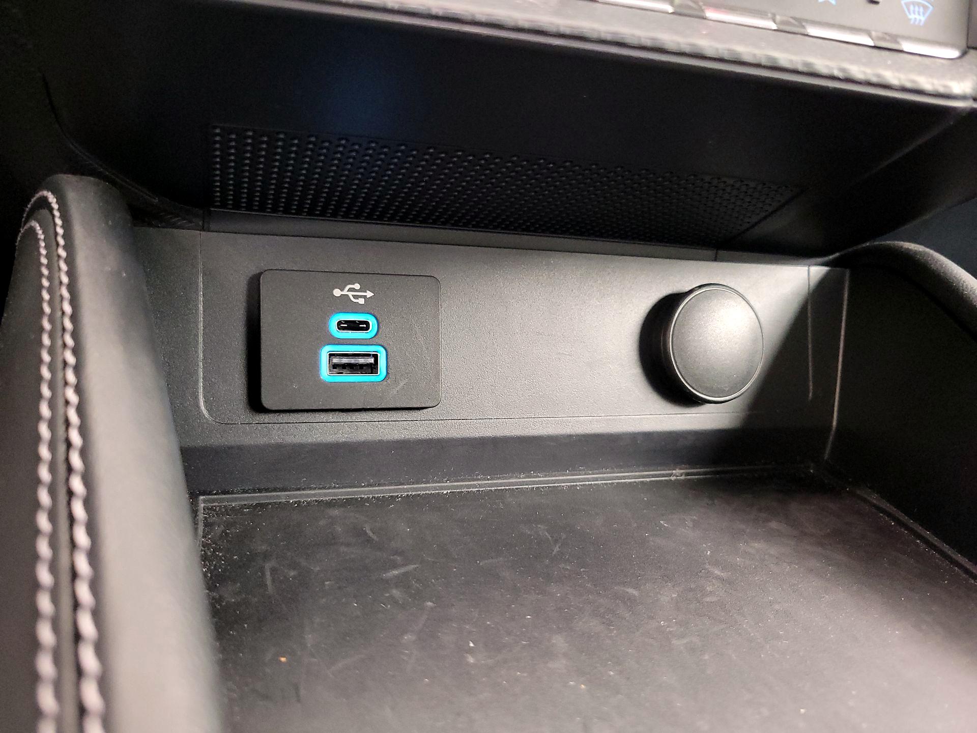 Thumbnail: 2025 Ford Mustang - 19