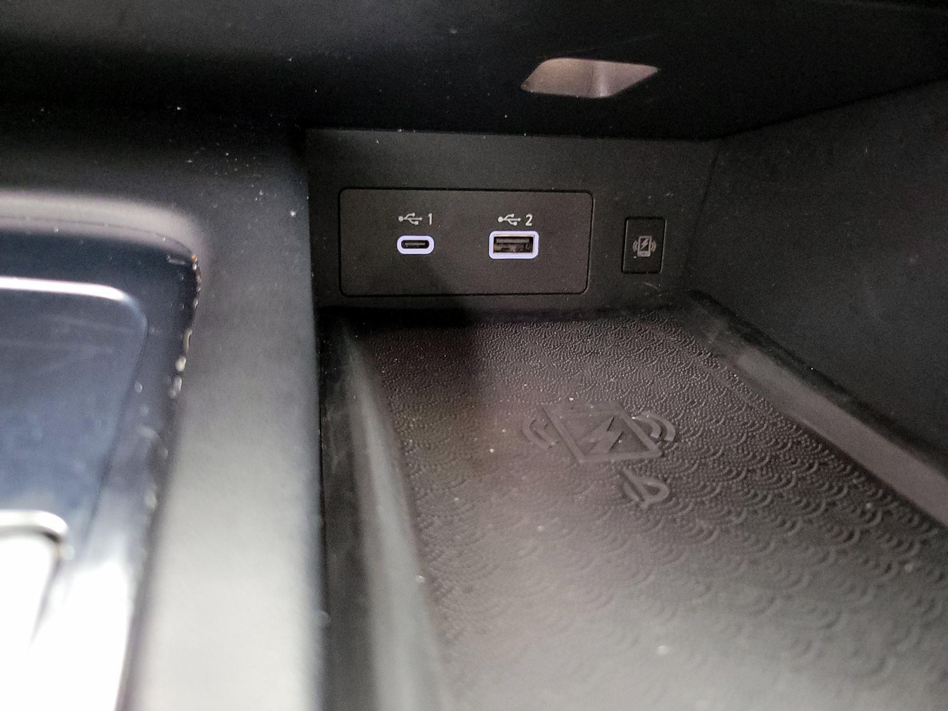 Thumbnail: 2022 INFINITI QX60 - 19