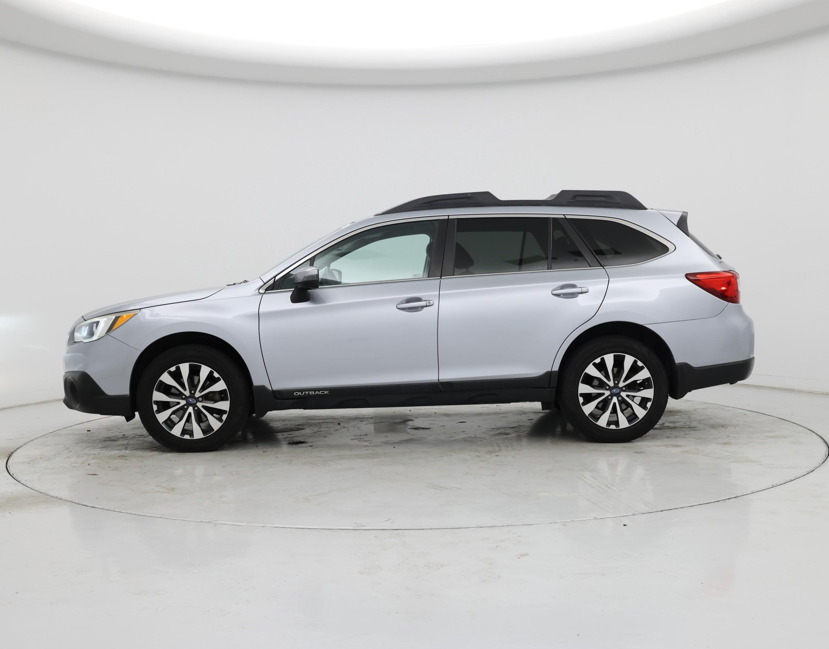 Thumbnail: 2015 Subaru Outback - 3