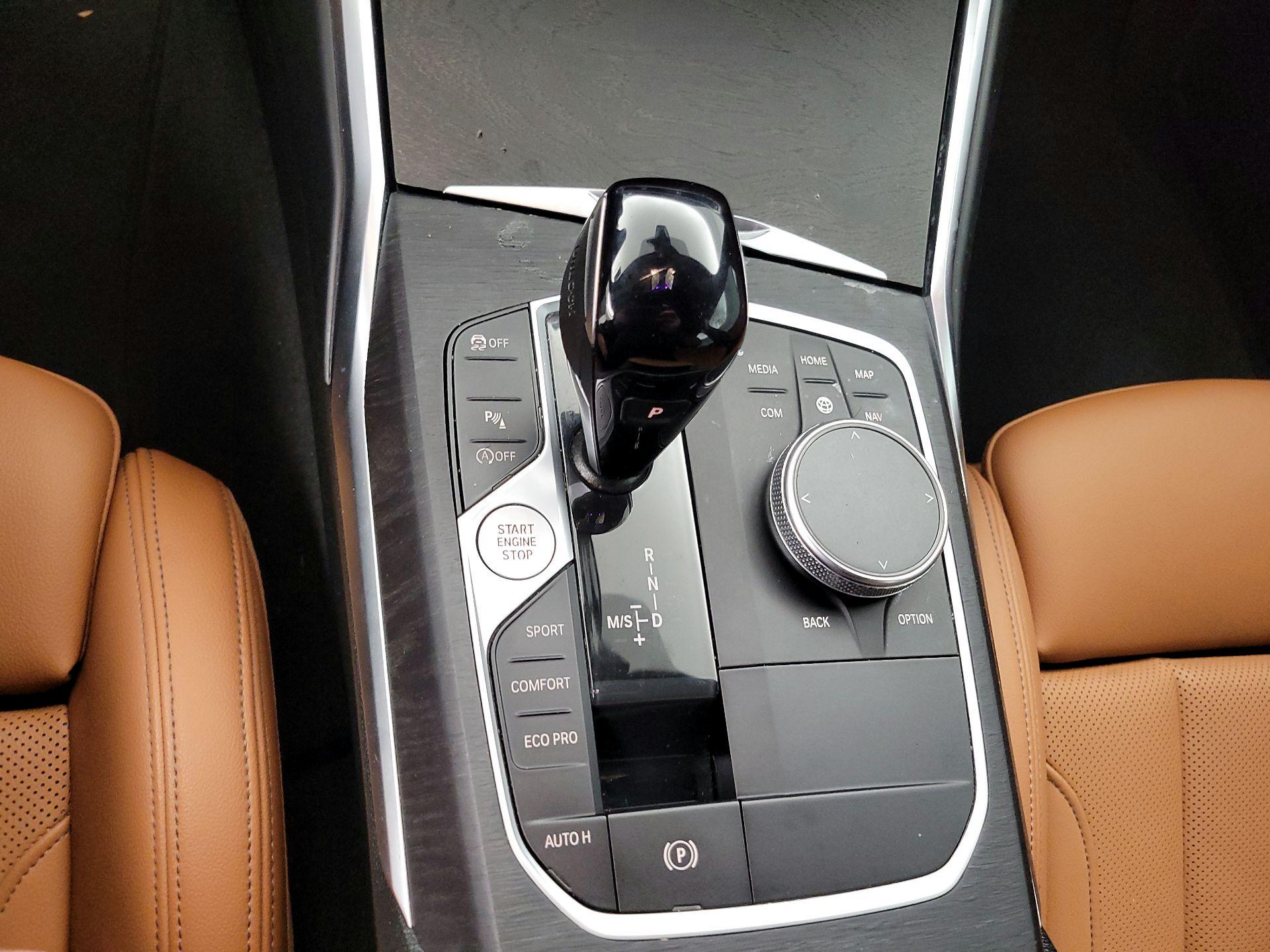 Thumbnail: 2022 BMW 3 Series - 18