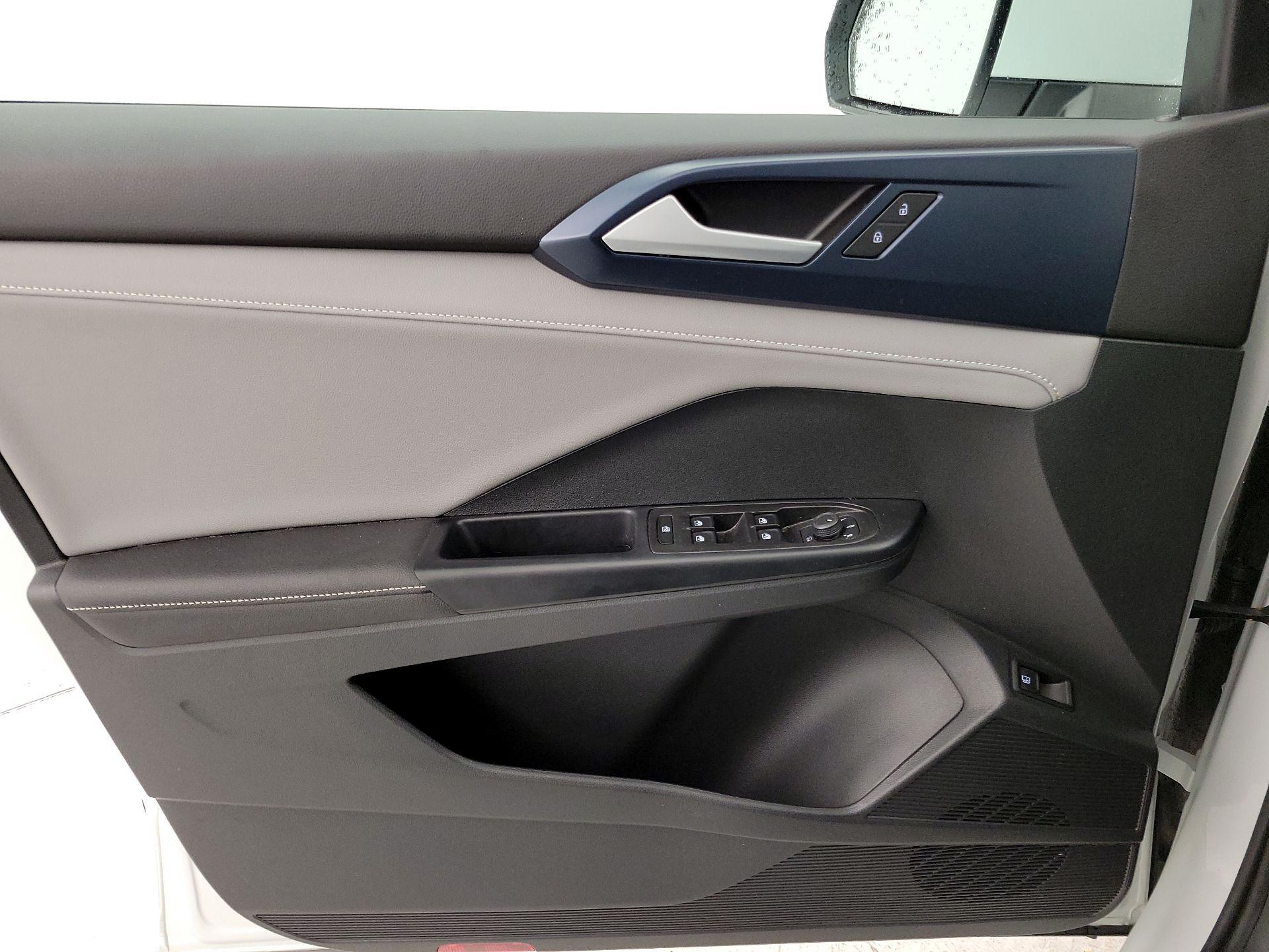 Thumbnail: 2024 Volkswagen Taos - 12