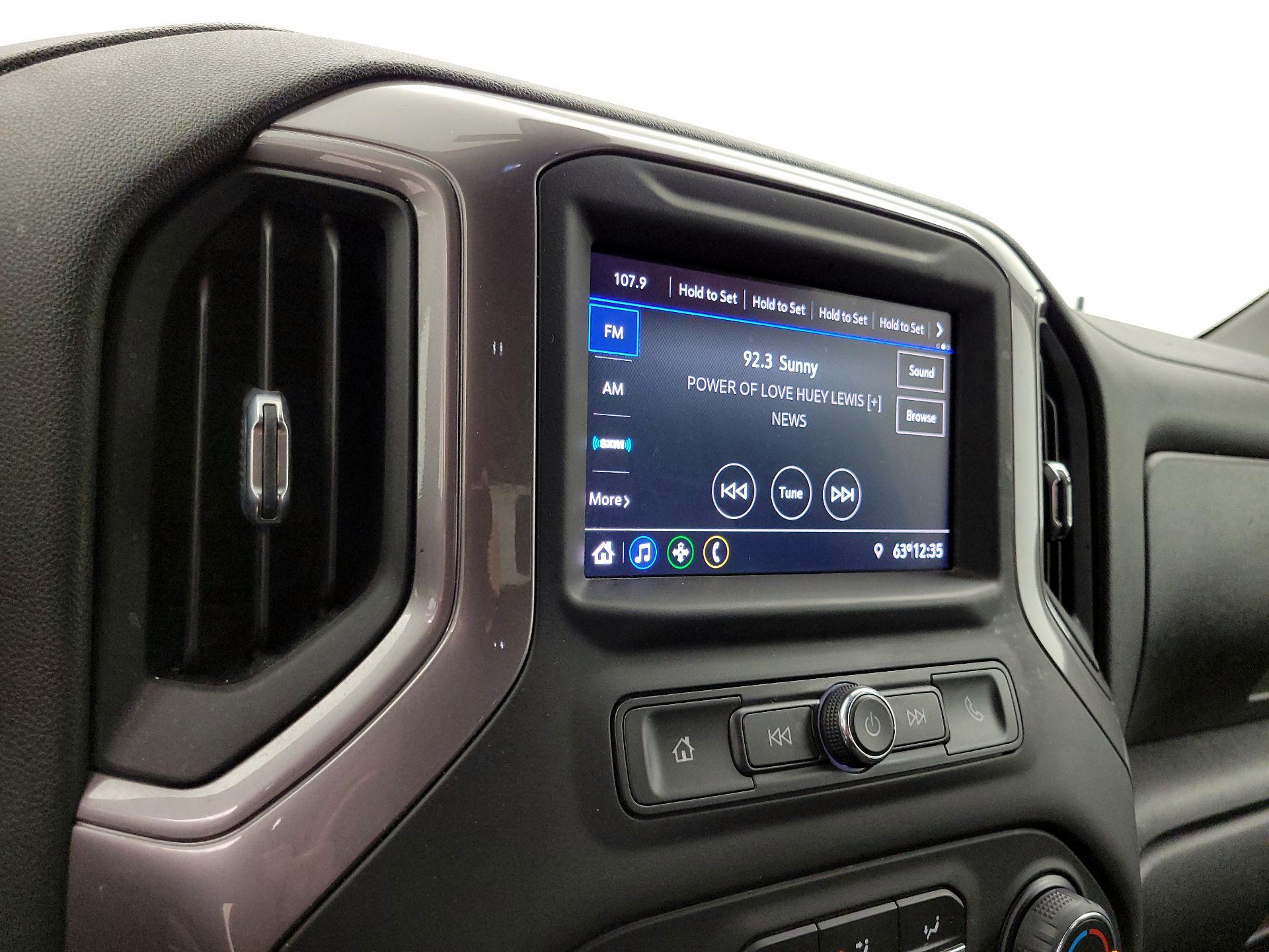 Thumbnail: 2021 Chevrolet Silverado 1500 - 15