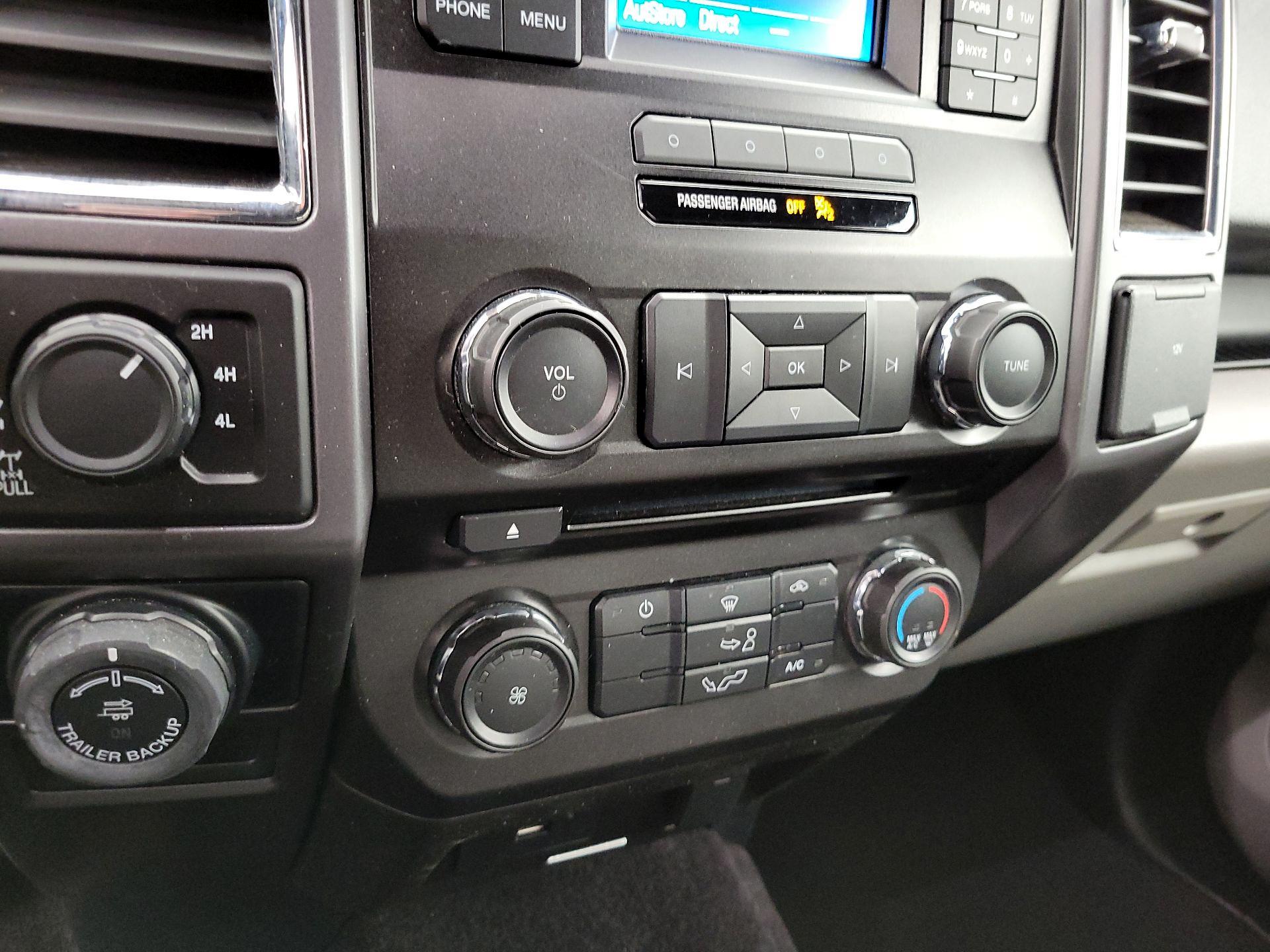 Thumbnail: 2016 Ford F-150 - 16