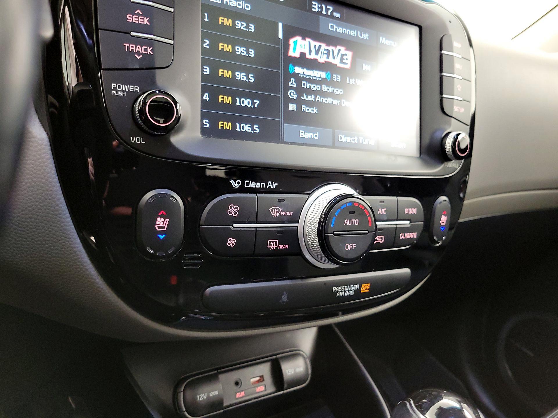 Thumbnail: 2019 Kia Soul - 17