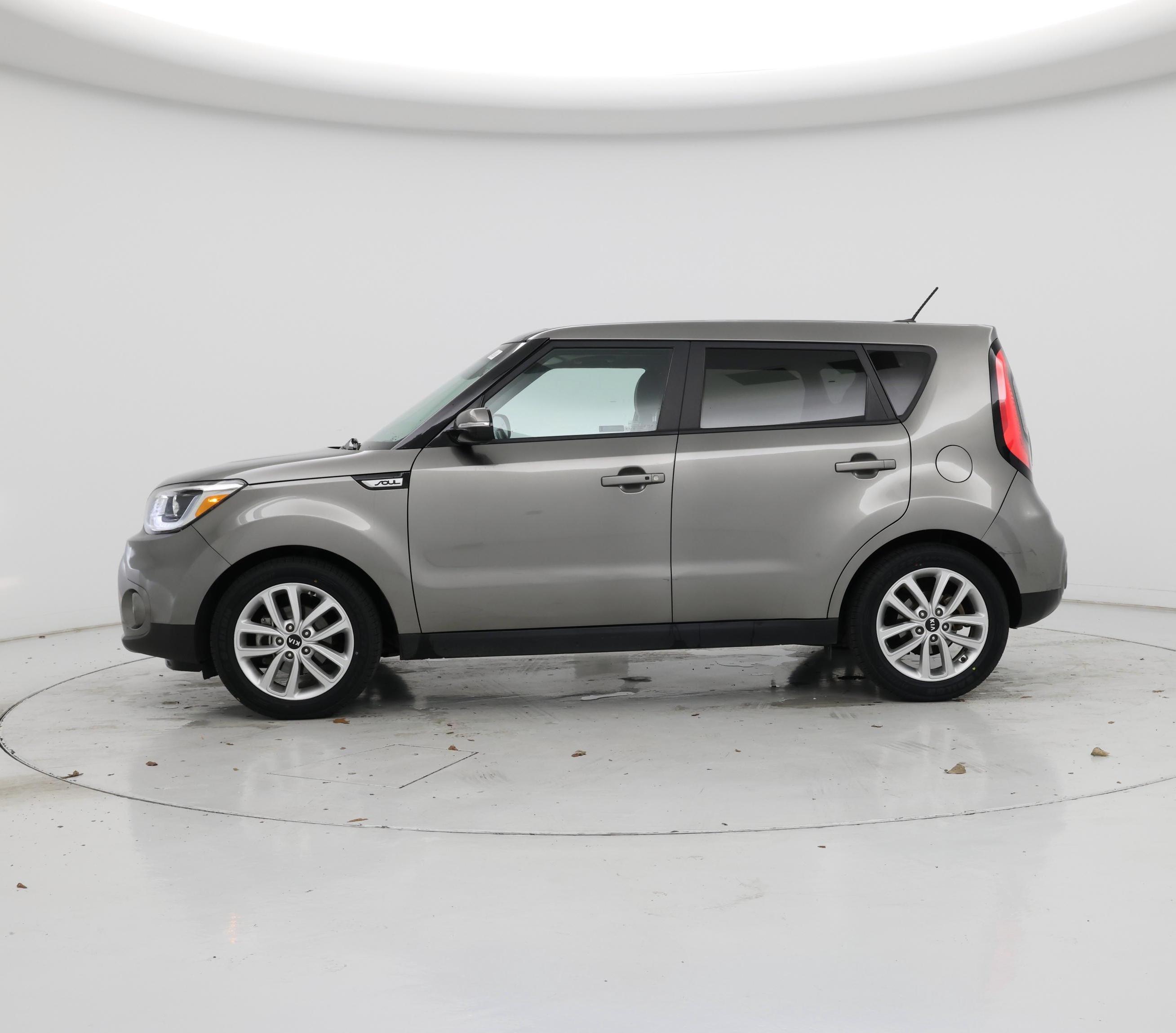 Thumbnail: 2019 Kia Soul - 3